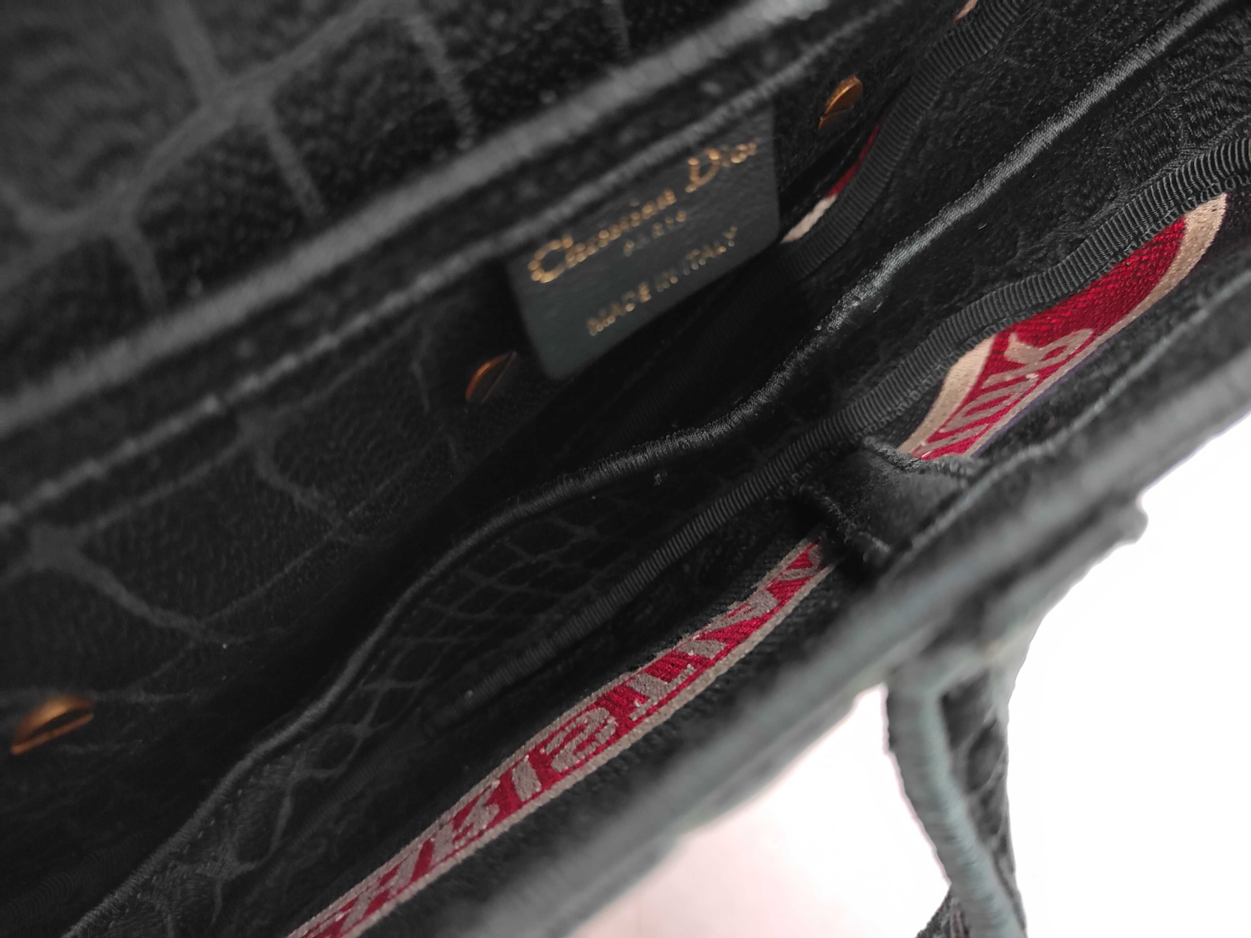 4409 Saddle Medium Shoulder Bag — view 8