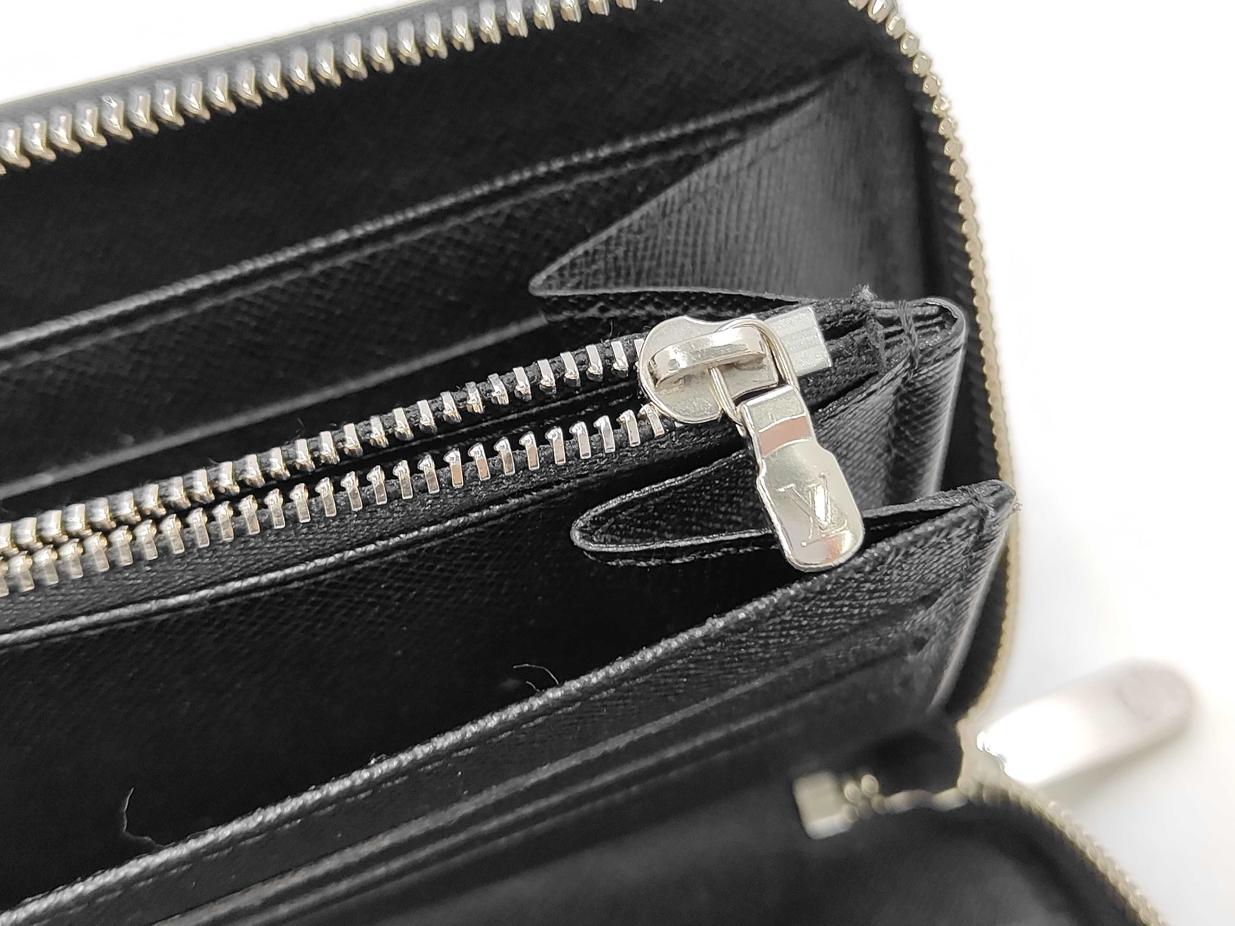 Zippy Organizer Black Epi Leather Wallet — view 9