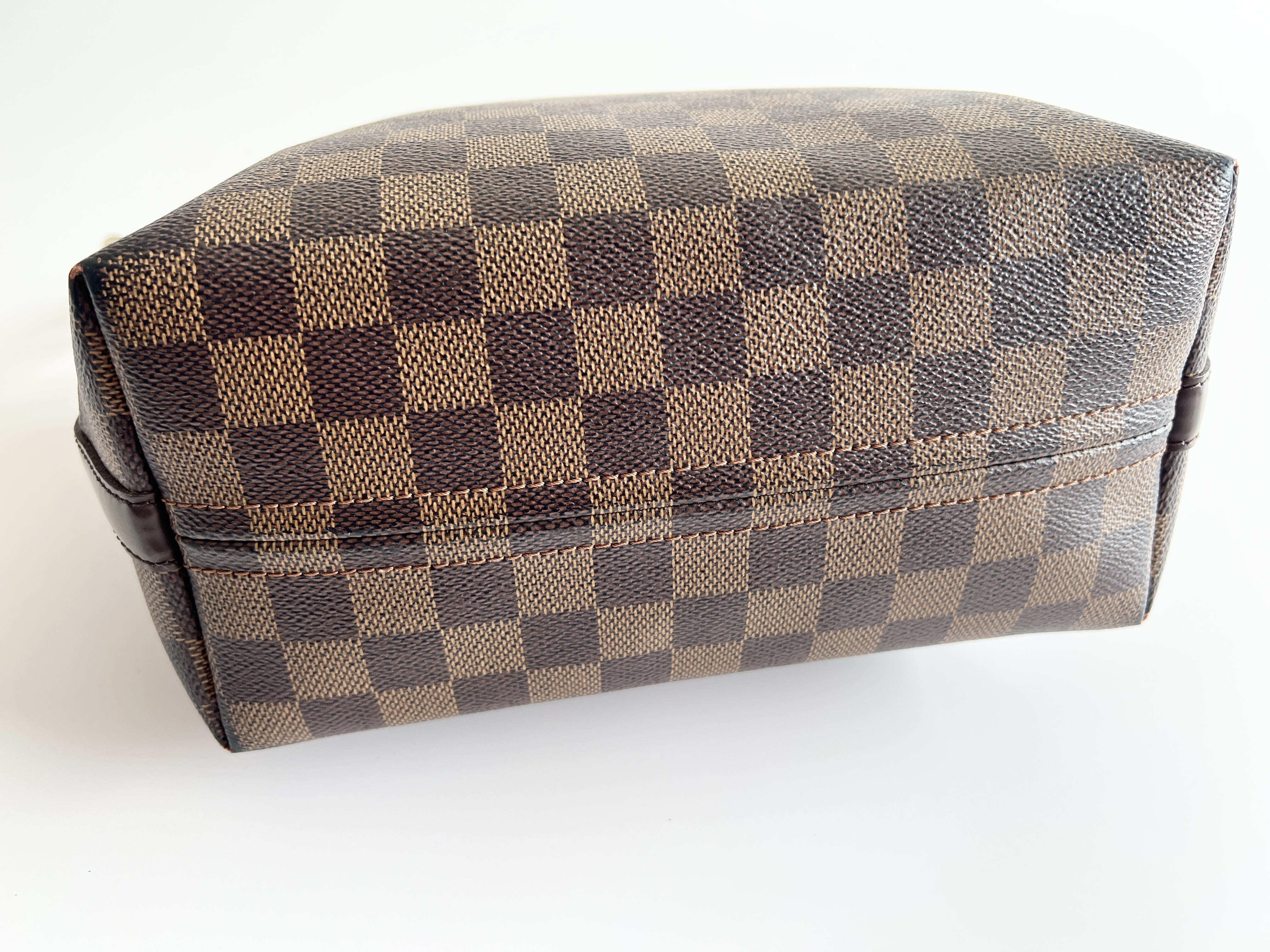 Damier Irovo MM Leather One Shoulder Bag — view 13