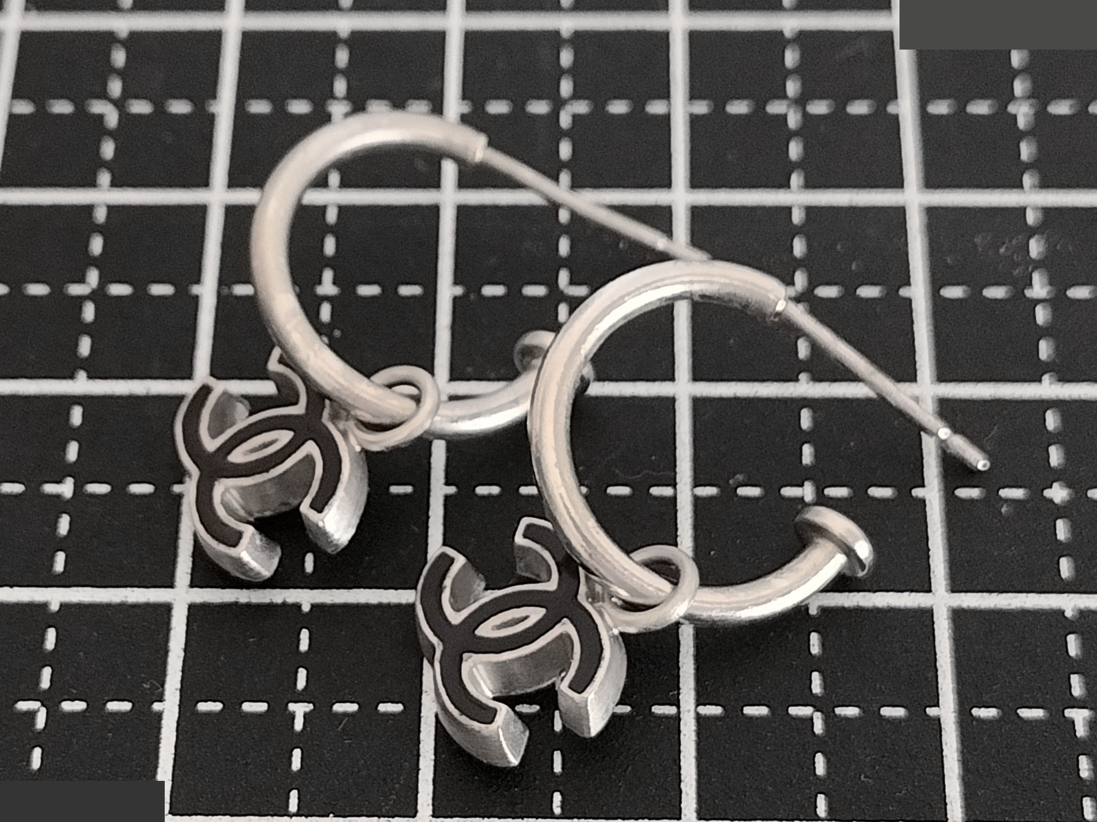 Coco Mini Silver Earrings 06P — view 5