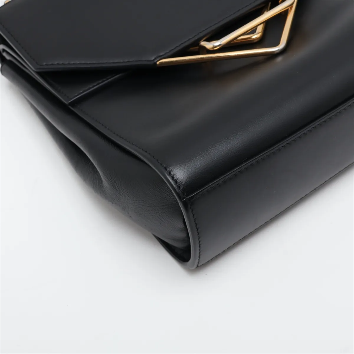 Clip Leather Shoulder Bag, Black — view 4