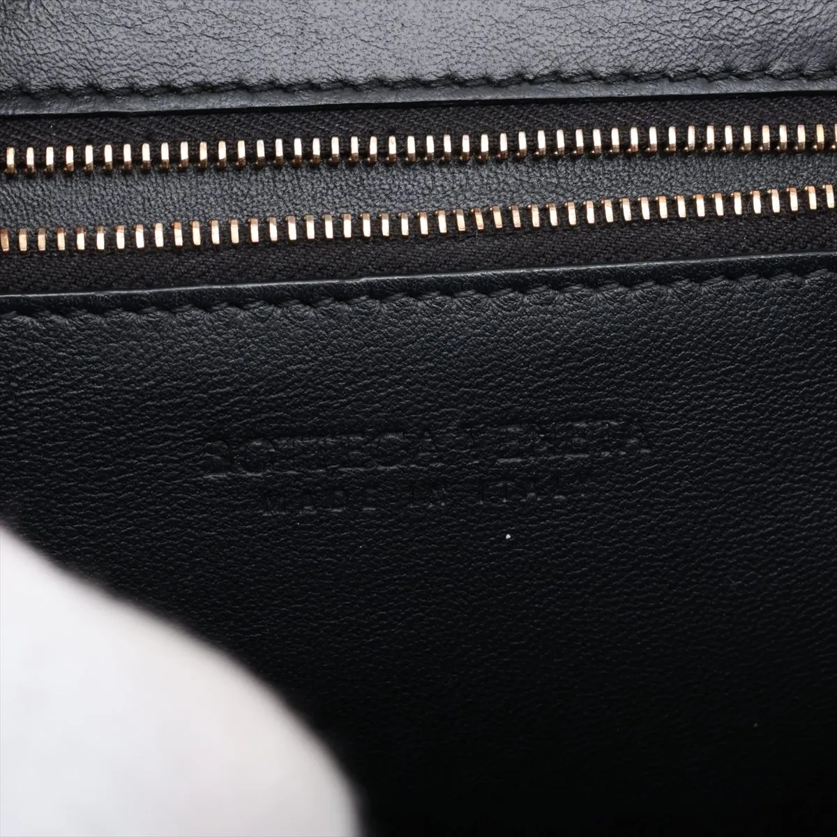 Clip Leather Shoulder Bag, Black — view 7