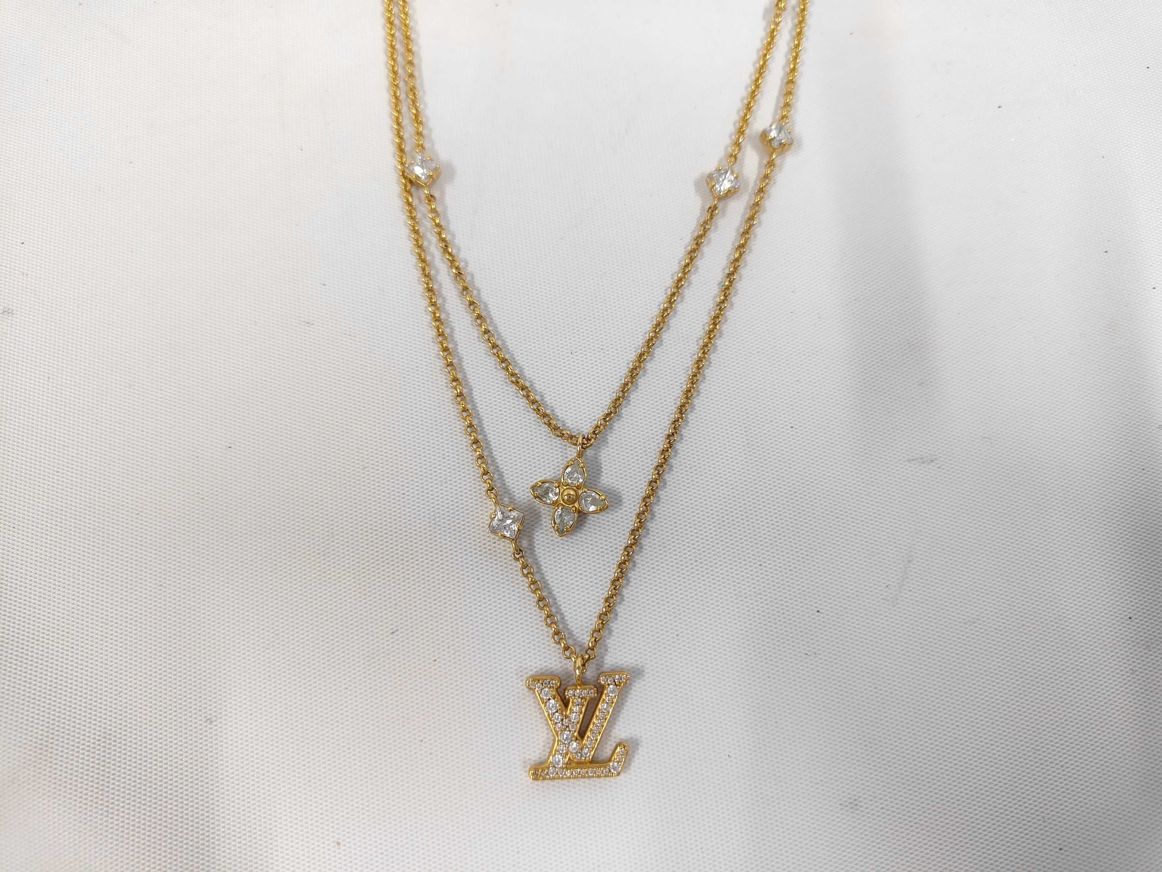 M01845 Necklace, Lady LV, with box and dust bag.