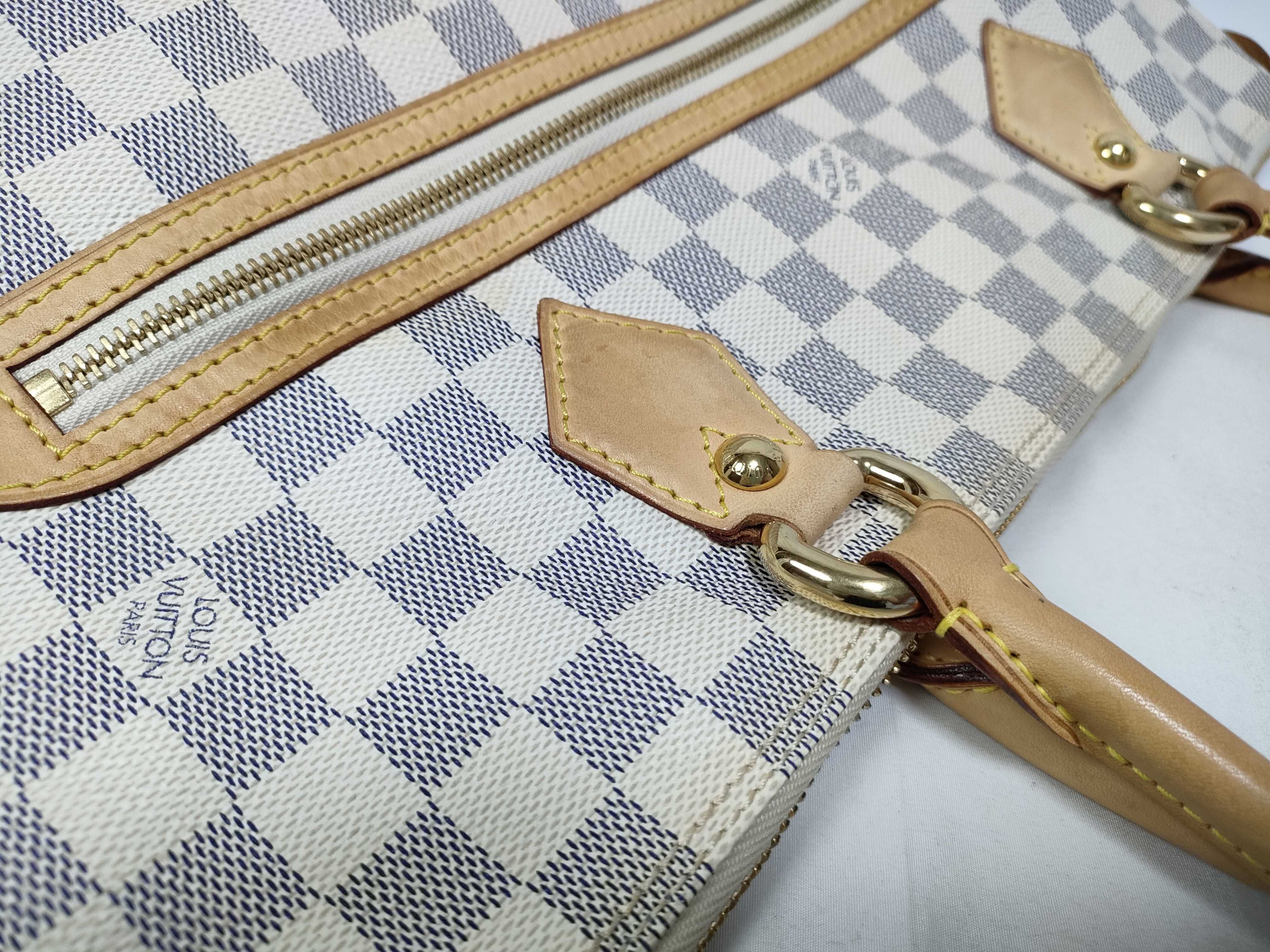 Damier Azur Saleya GM DU5017 Tote Bag — view 9