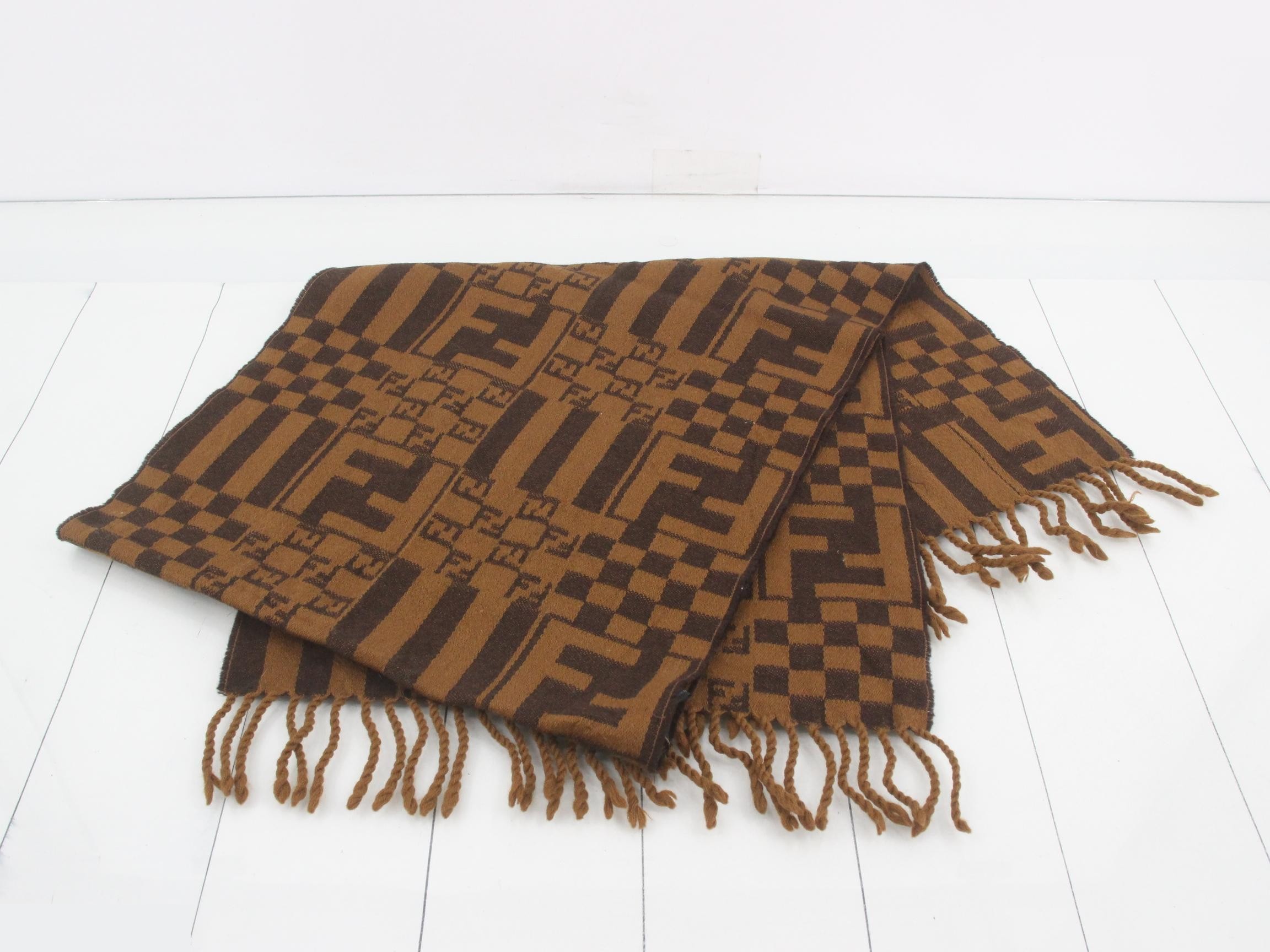 Zucca (accessories) 110 x 38 muffler — view 3