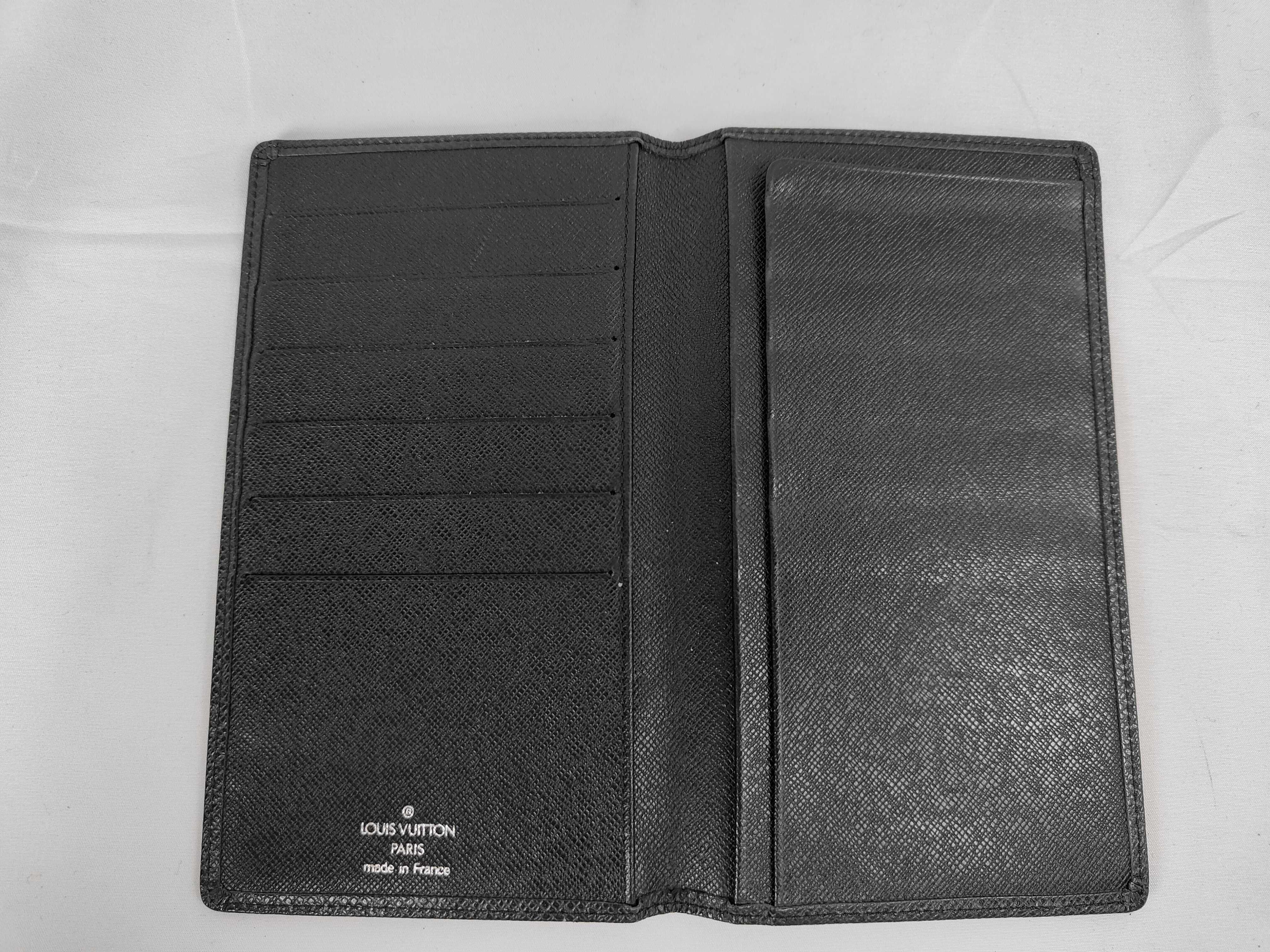 Taiga Long Wallet Billfold — view 7