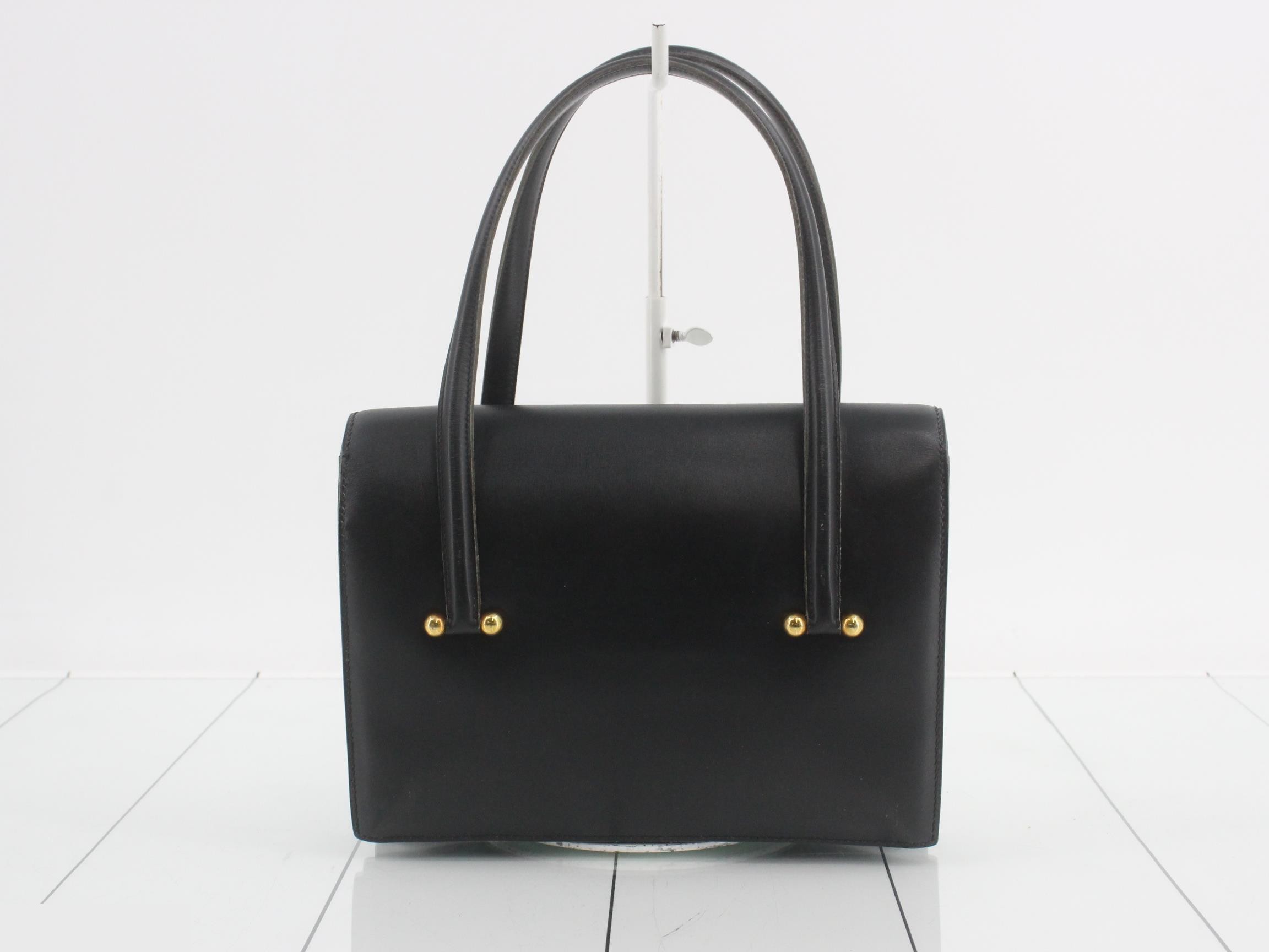 Vintage leather handbag — view 2