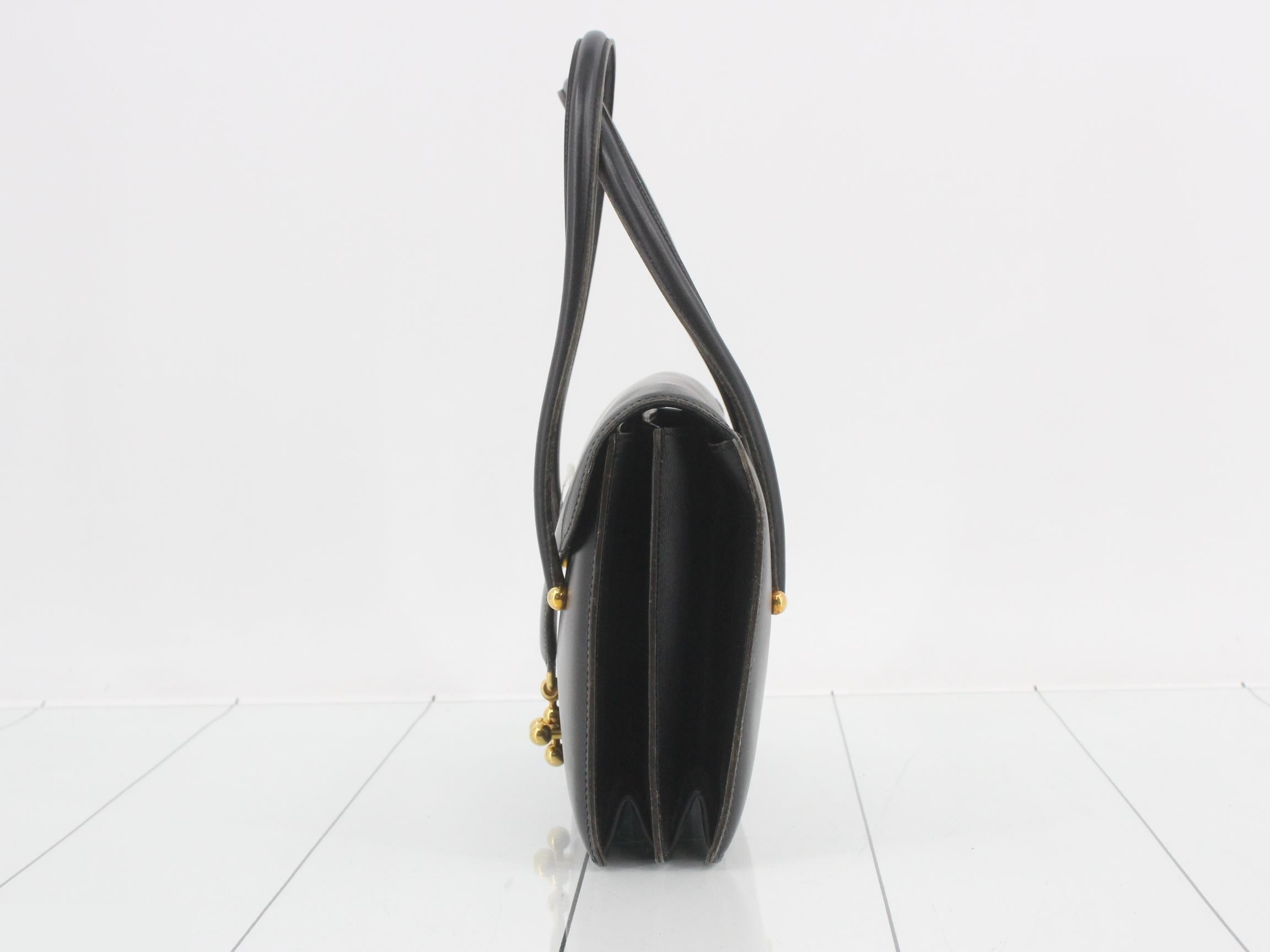 Vintage leather handbag — view 3