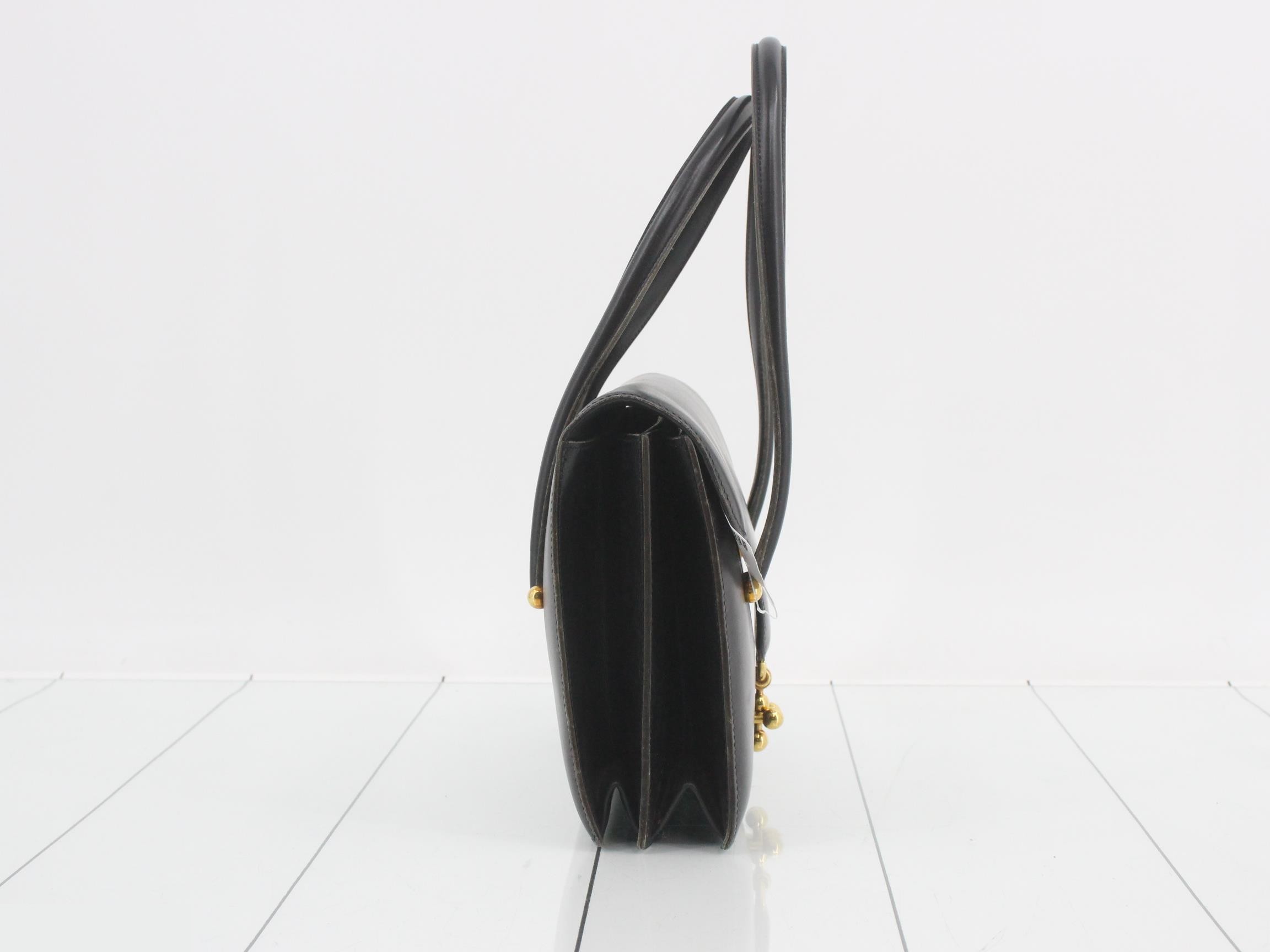 Vintage leather handbag — view 4