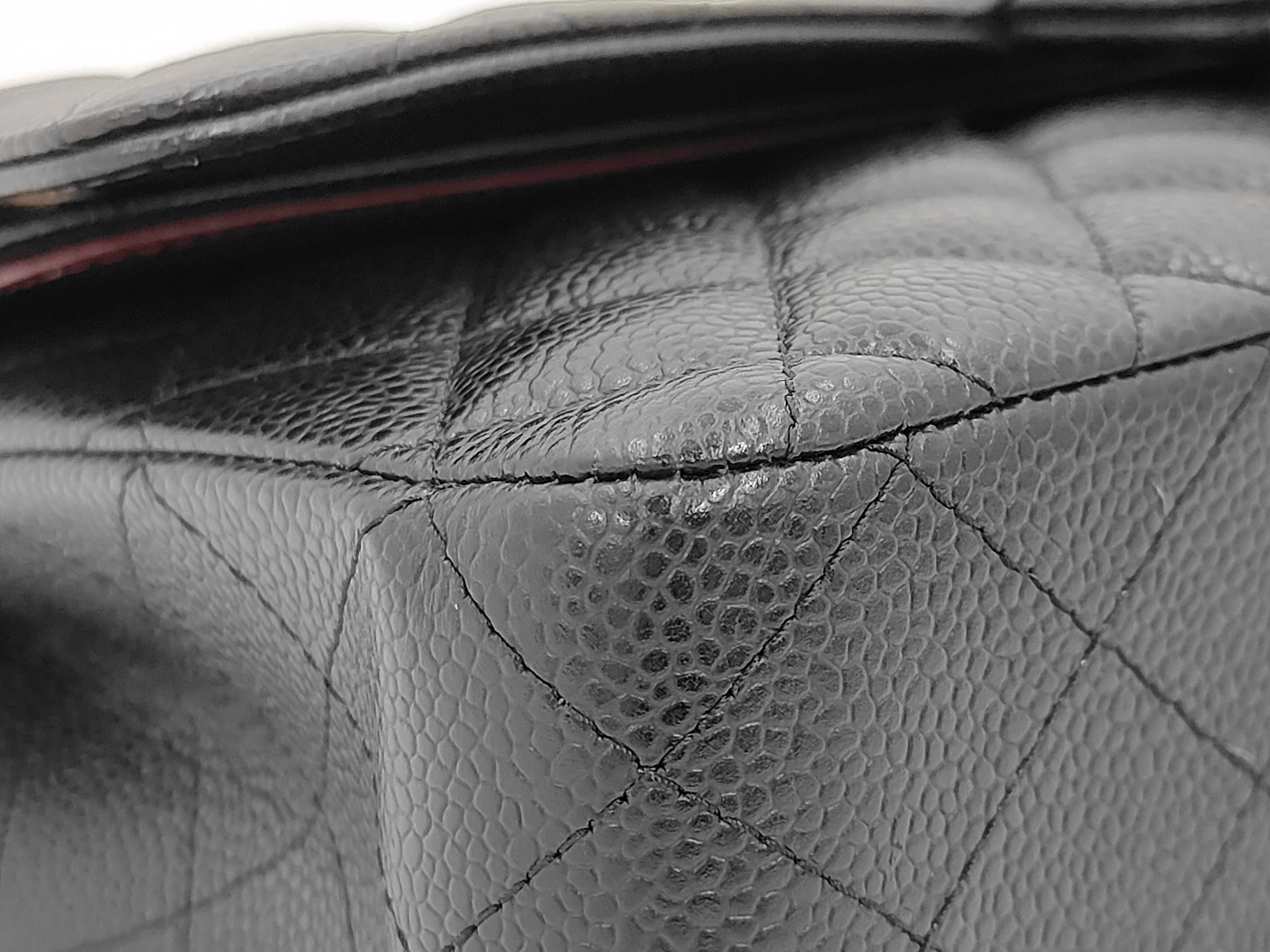 Matelassé 25 Double Flap Caviar Black Chain Shoulder Bag — view 7
