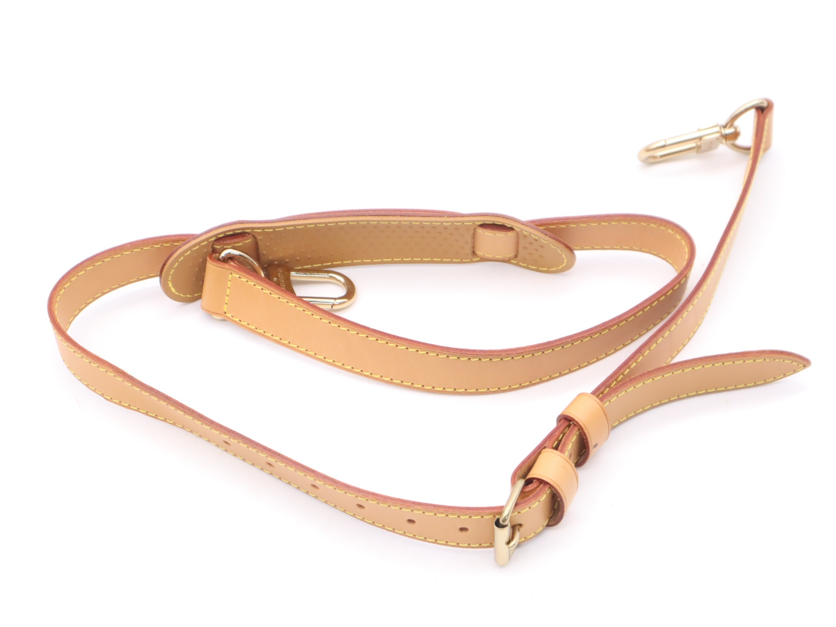 Keepall Bandoulière 55 with shoulder strap, name tag, and handle. — view 8
