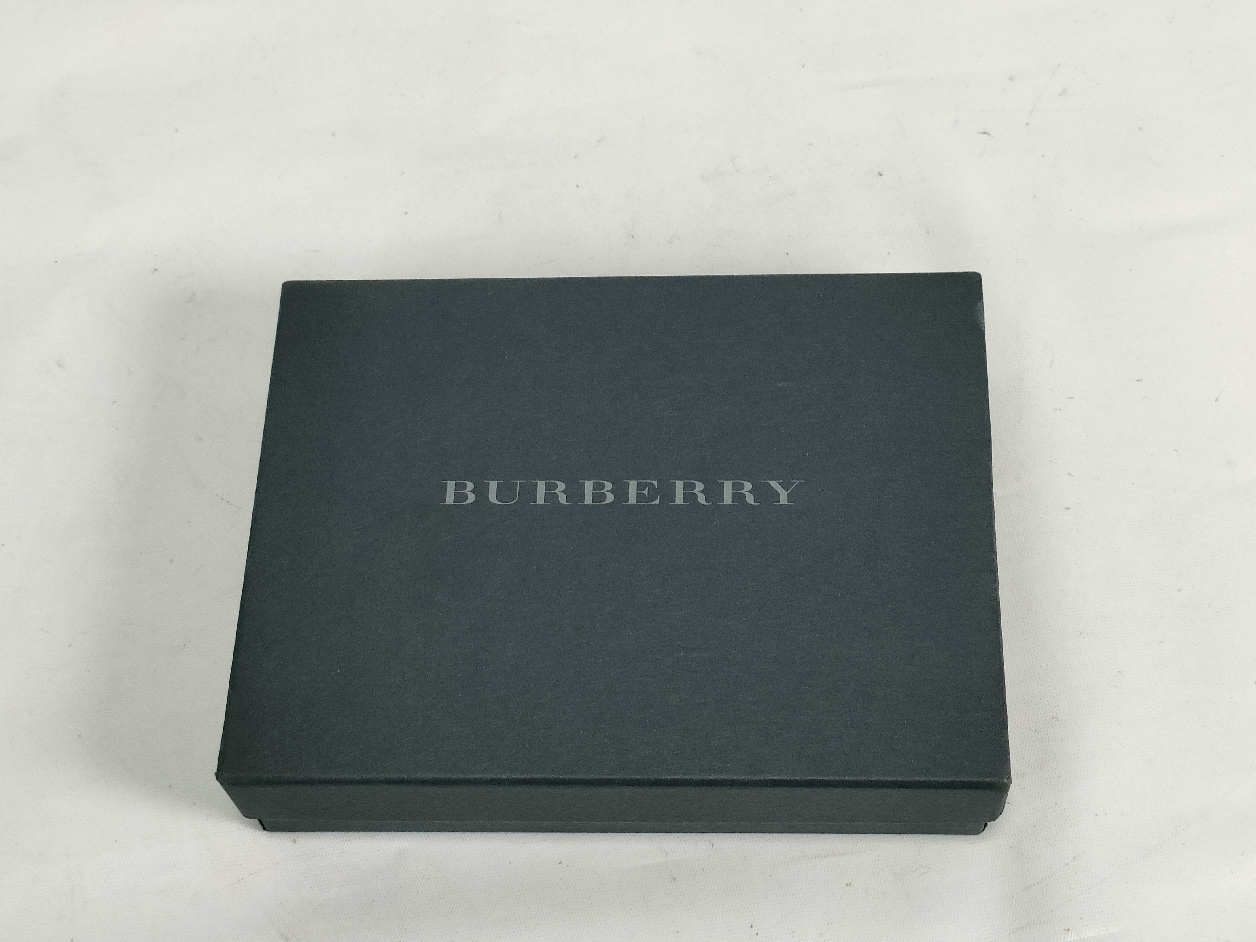 folding wallet, leather wallet — view 13