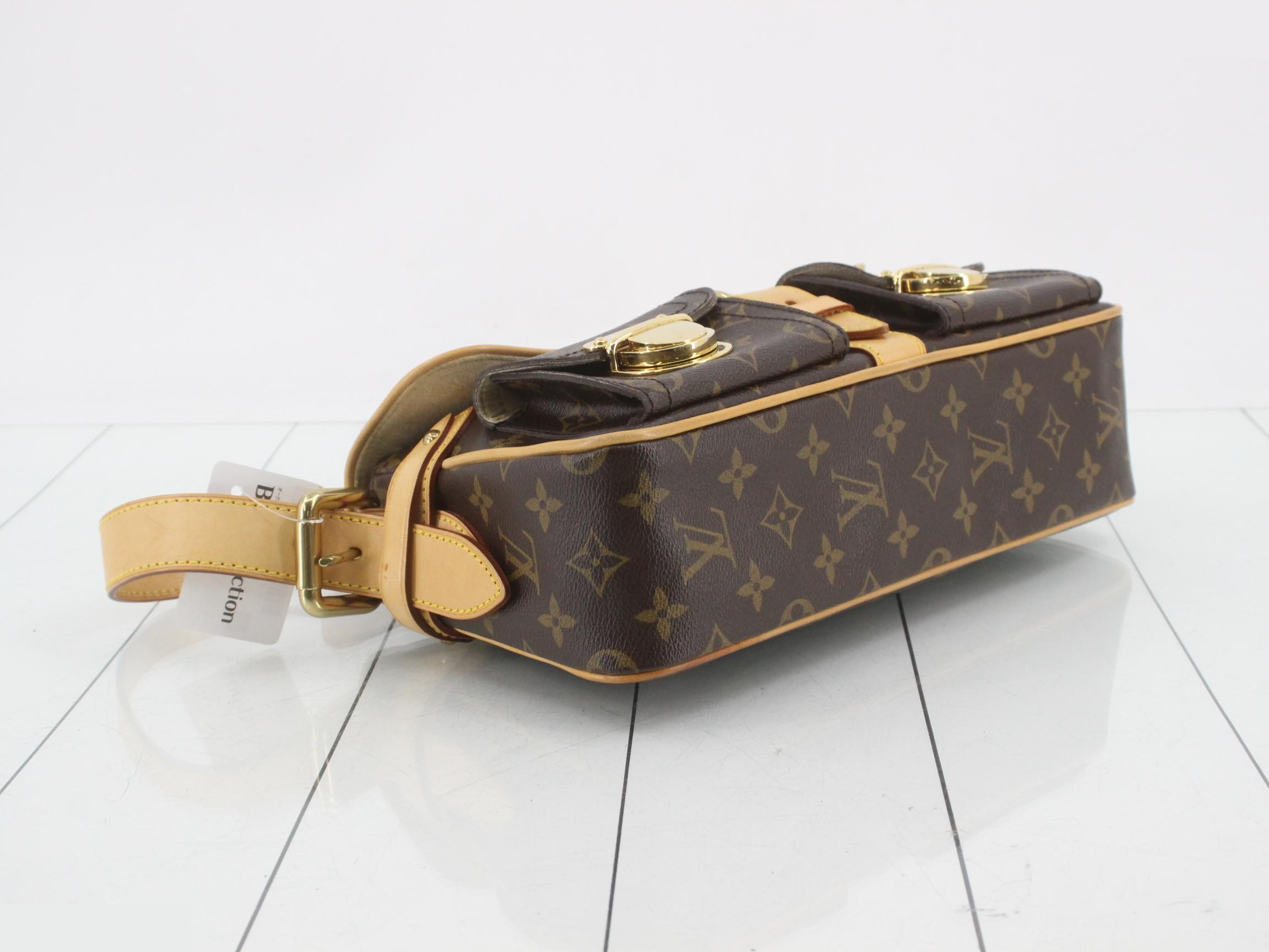 M40027 Monogram Hudson PM Shoulder Bag — view 5