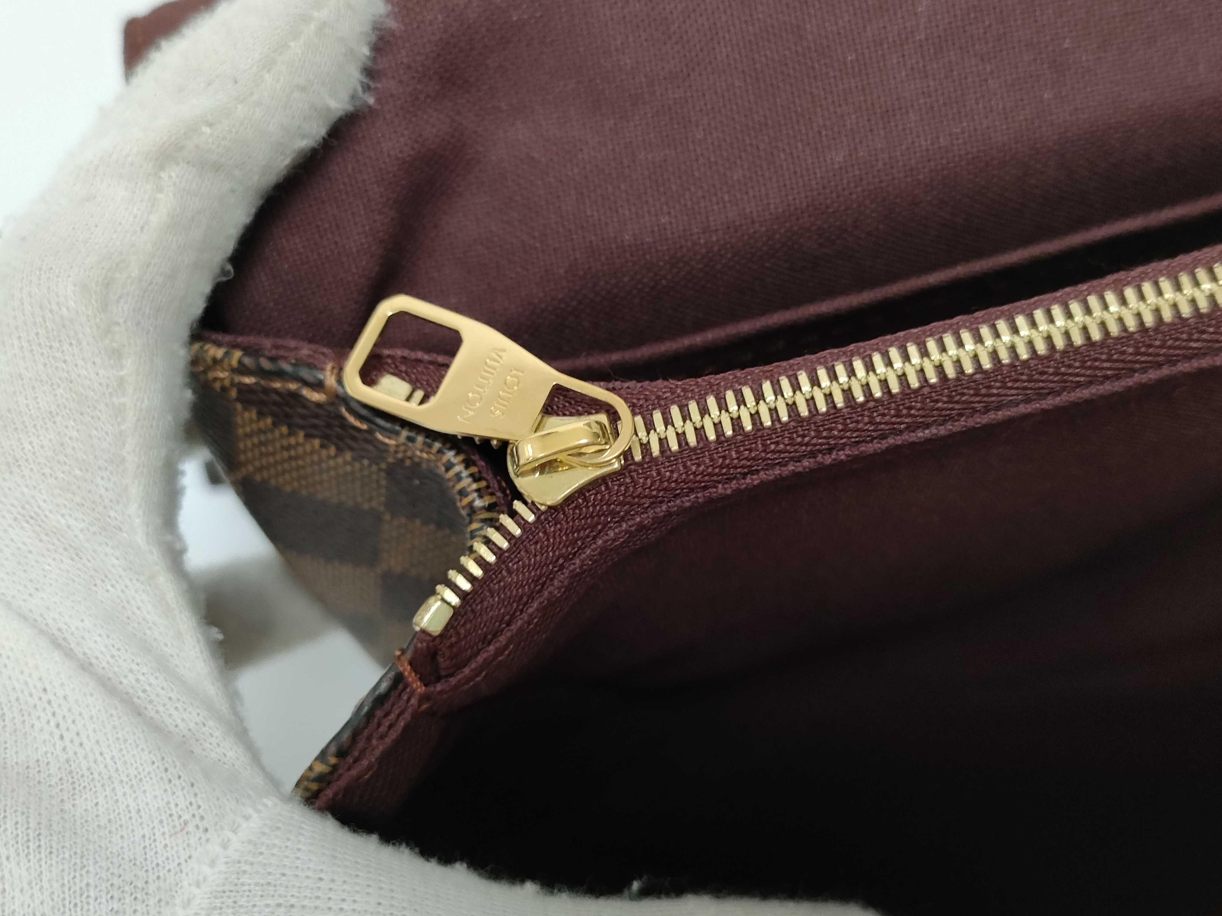 Damier Hoxton Shoulder Bag — view 12