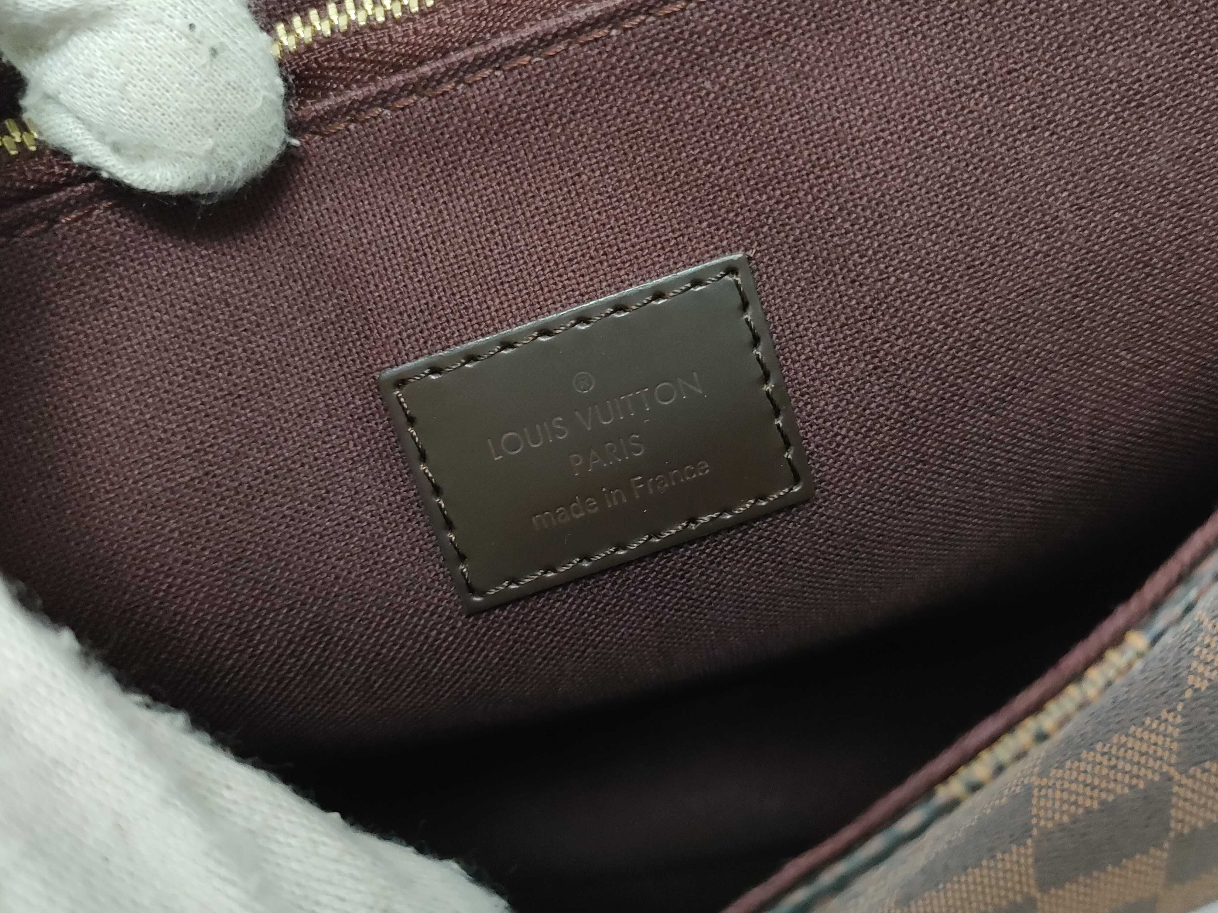 Damier Hoxton Shoulder Bag — view 10