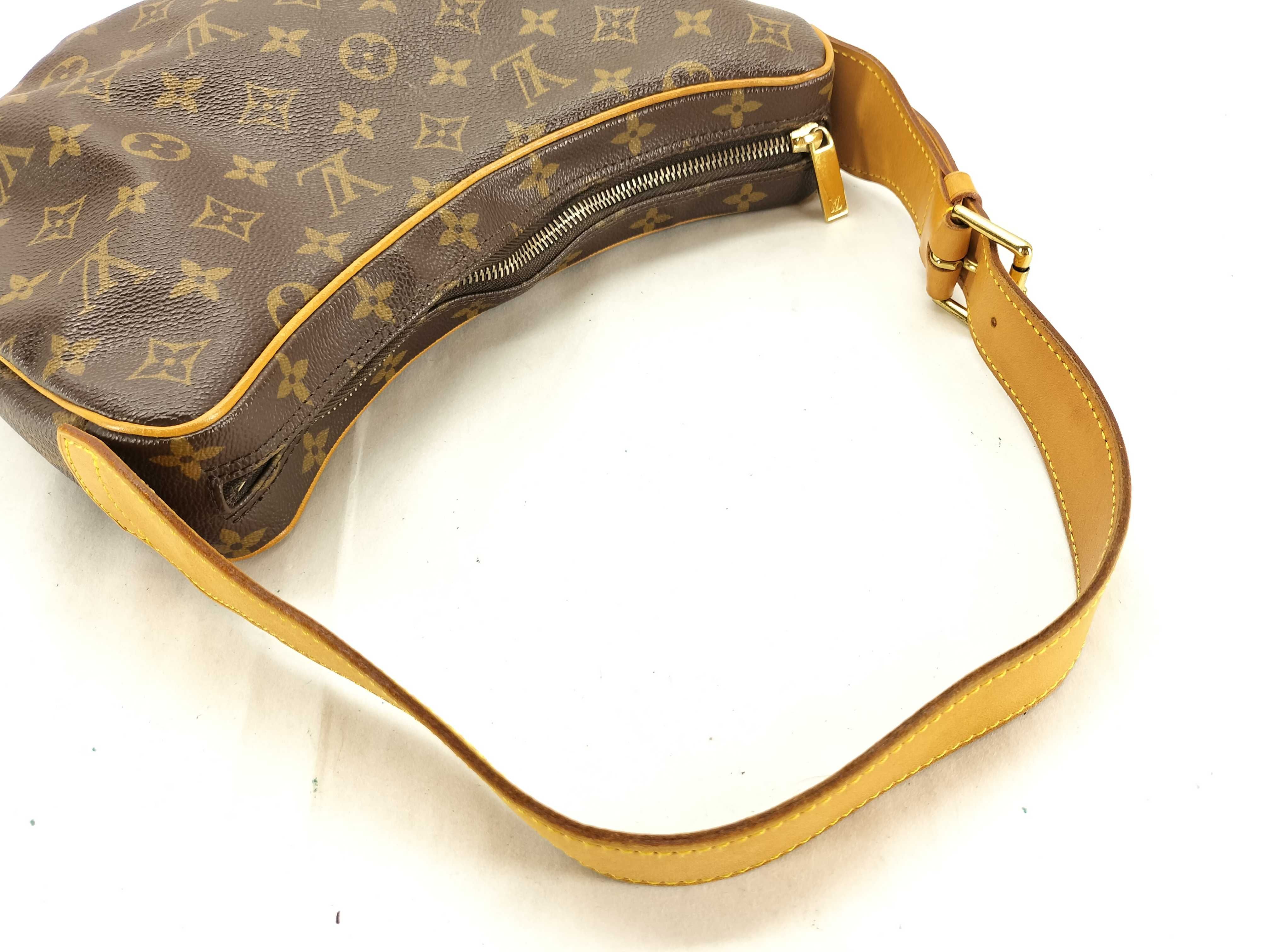 Monogram Louis Vuitton Monogram Croissant MM Shoulder Bag — view 3