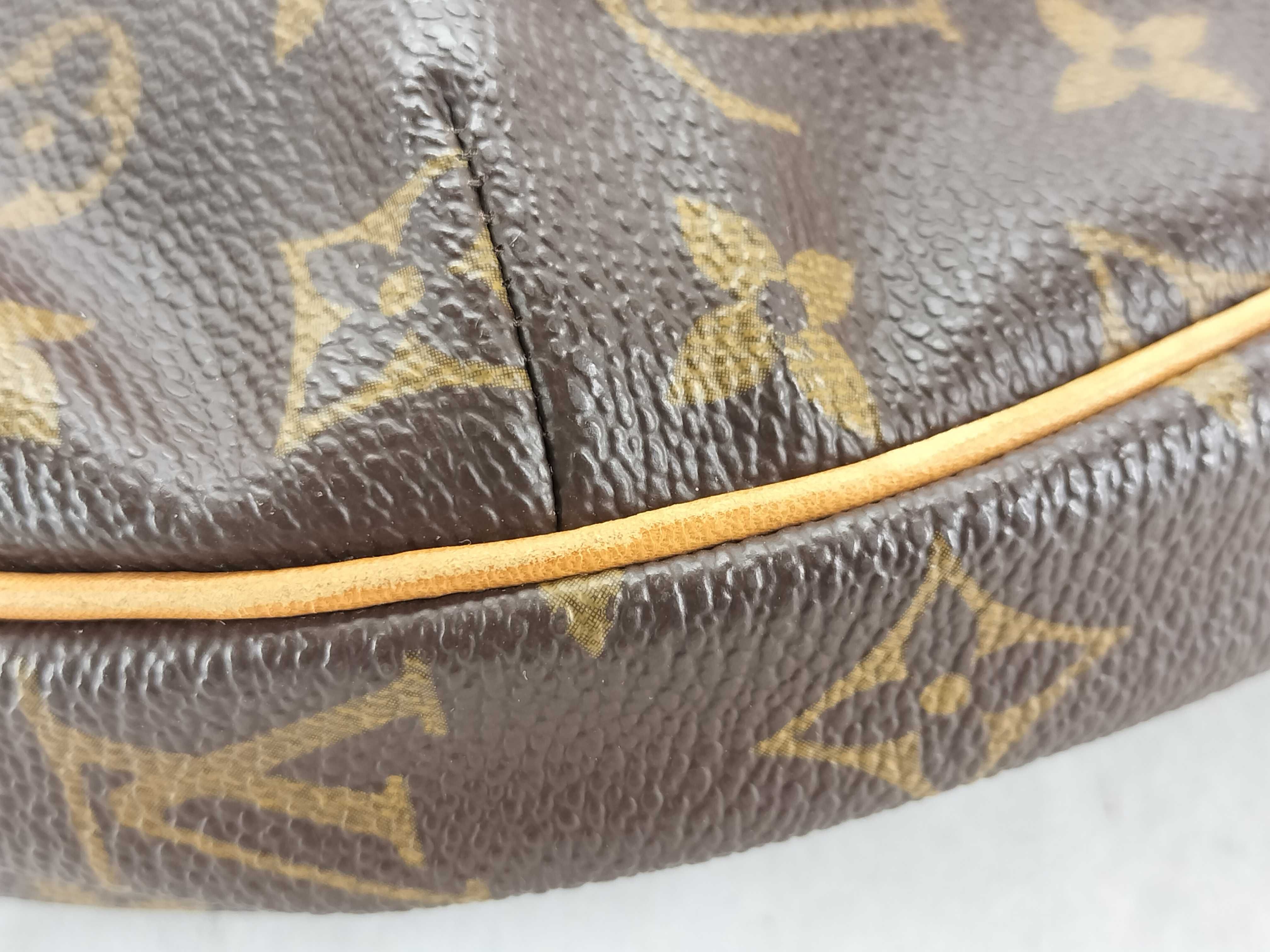 Monogram Louis Vuitton Monogram Croissant MM Shoulder Bag — view 6