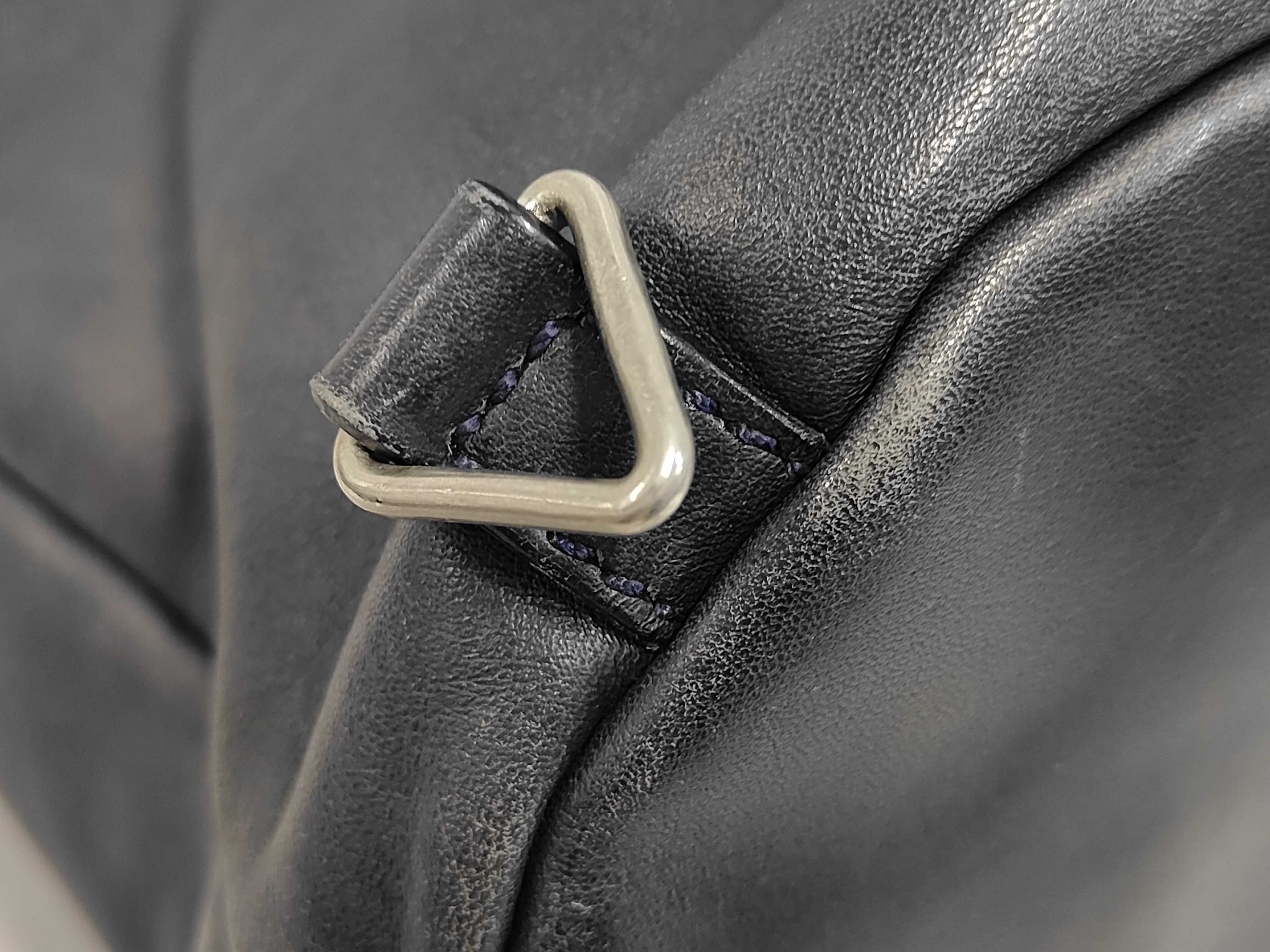 drawstring leather 3-way bag, made in Italy, can be used as a one-shoulder bag, backpack, or shoulder bag. — view 3