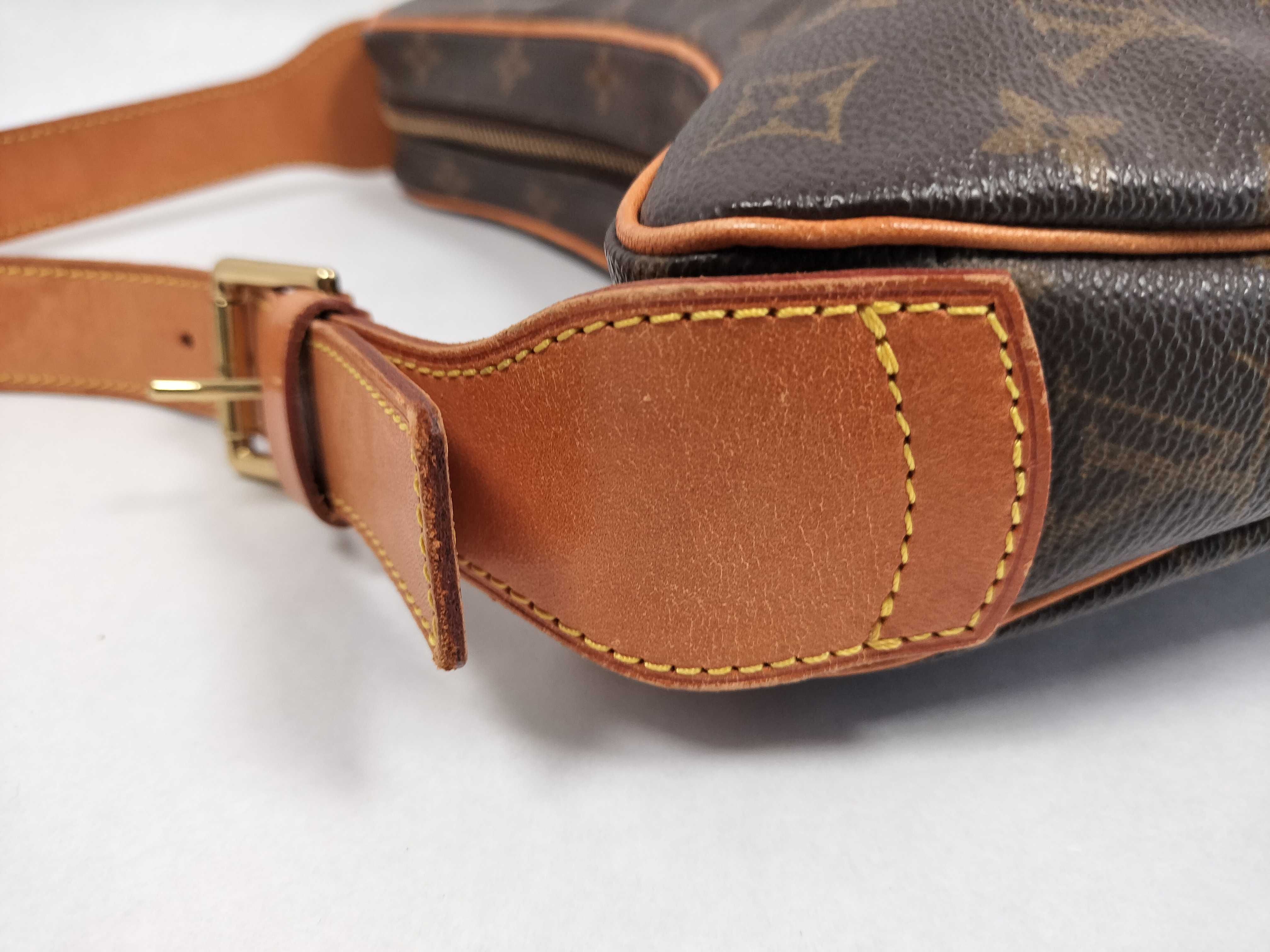 Monogram Croissant MM M51512 FL1022 Shoulder Bag — view 5