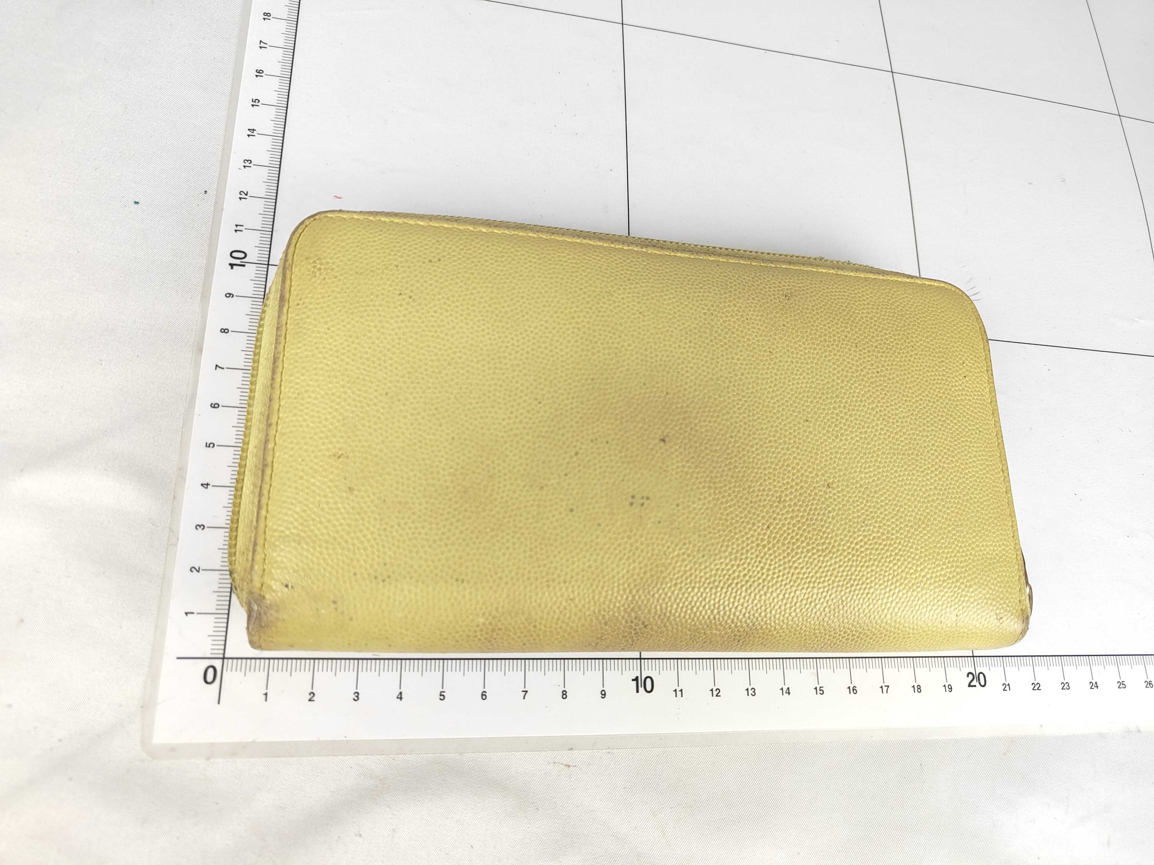Caviar Skin Wallet, Round Zipper Wallet — view 2