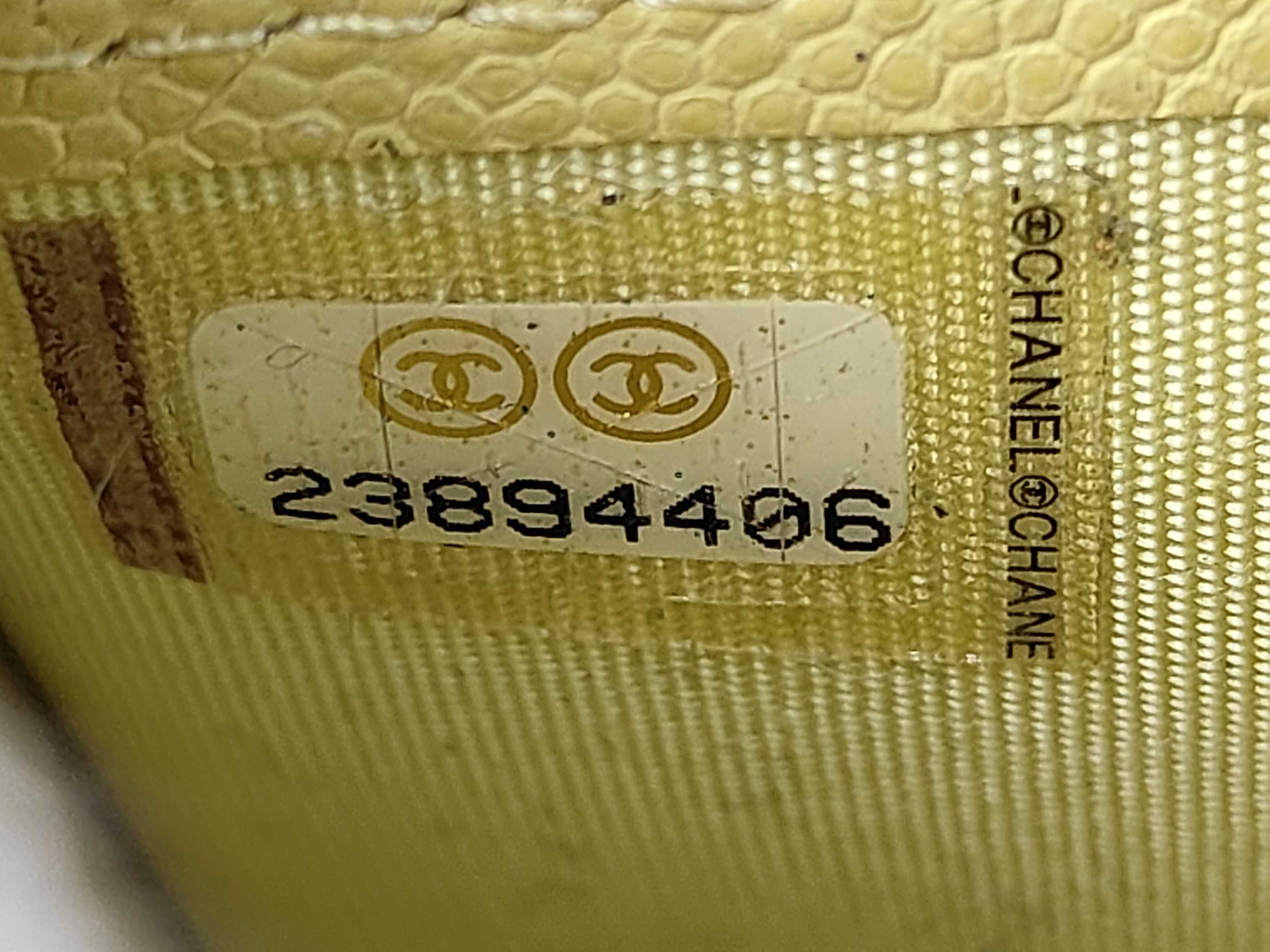 Caviar Skin Wallet, Round Zipper Wallet — view 11