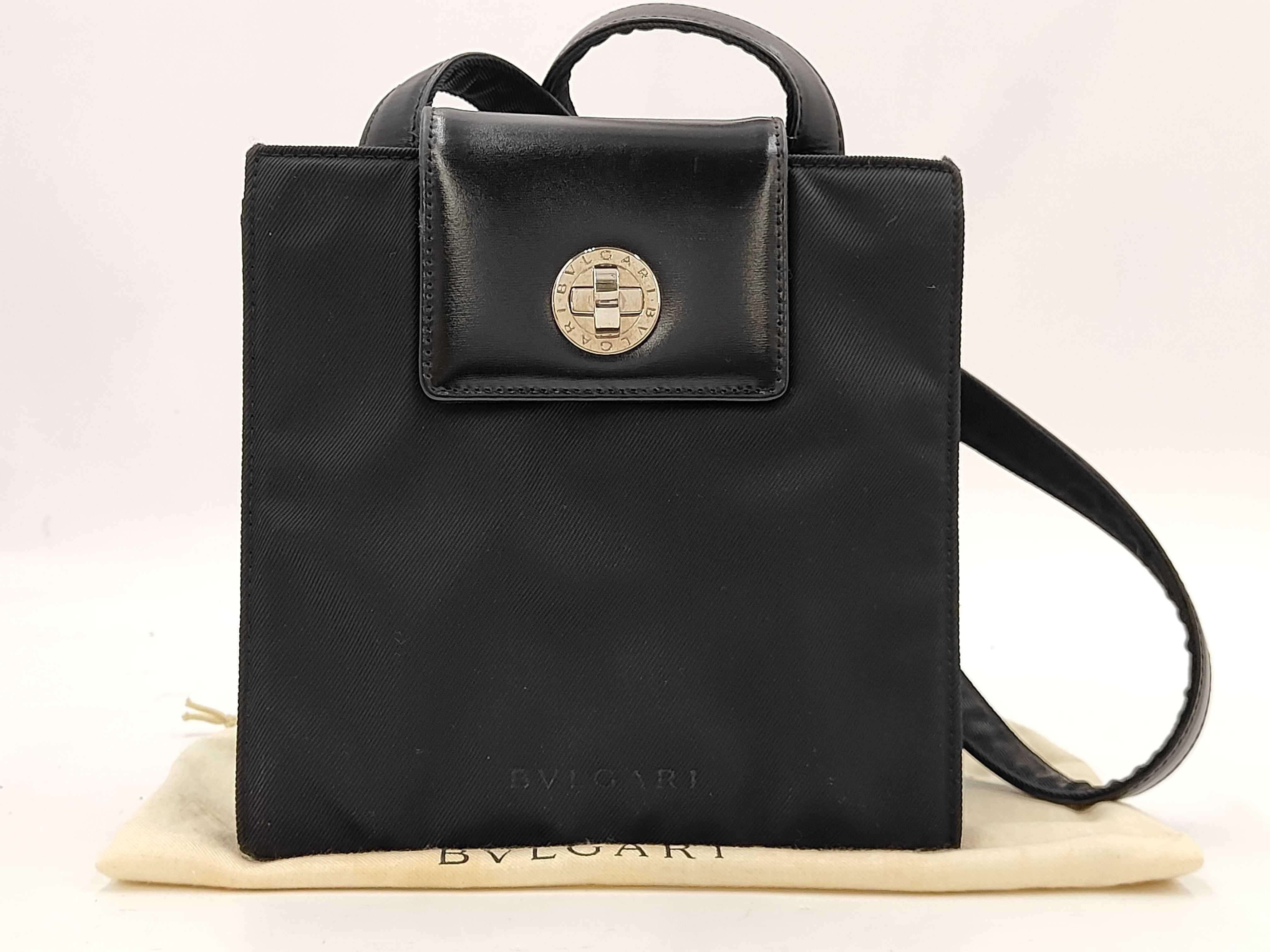 Nylon Shoulder Bag (Surface sticky and deteriorated)