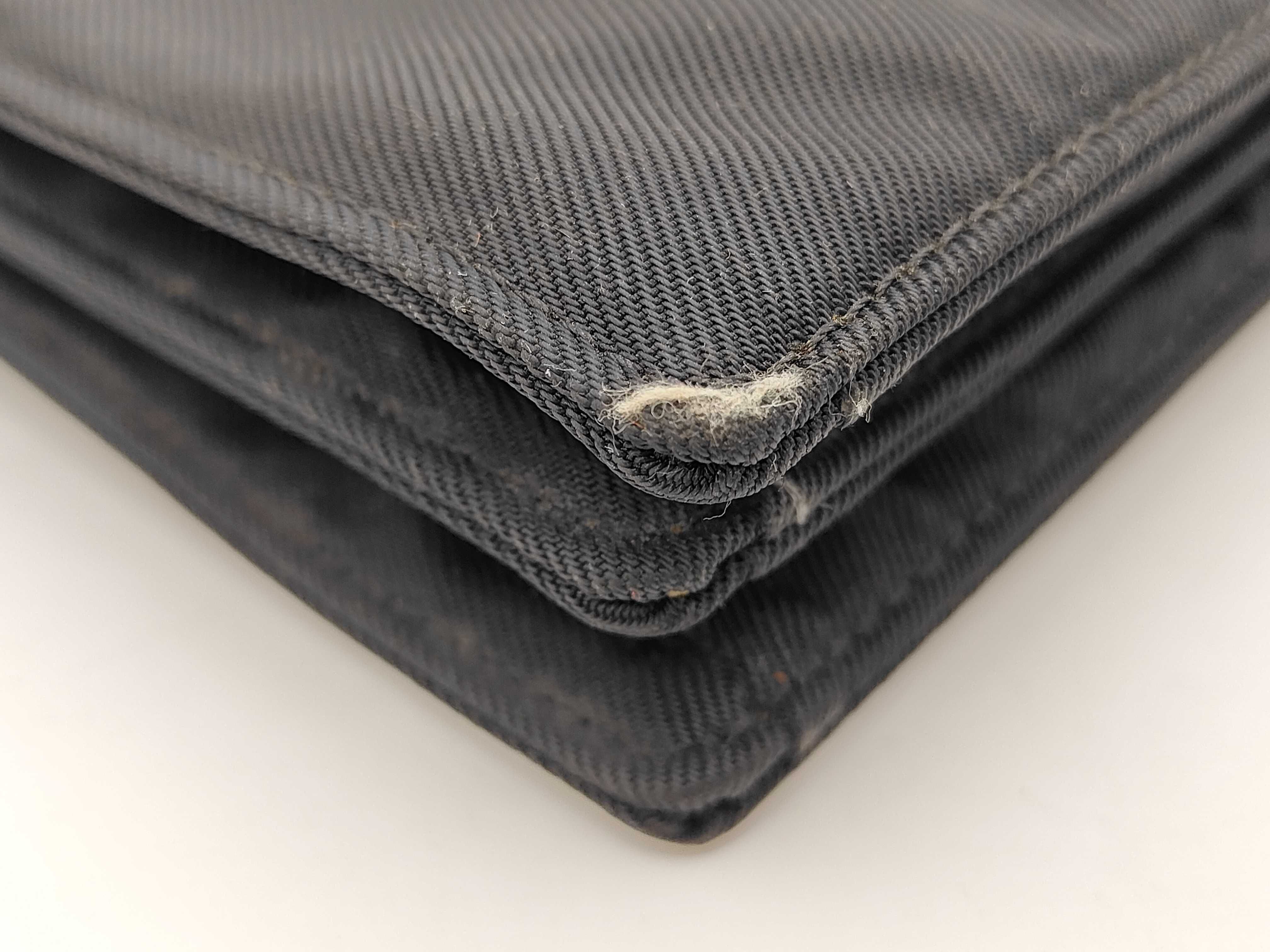 Nylon Shoulder Bag (Surface sticky and deteriorated) — view 4