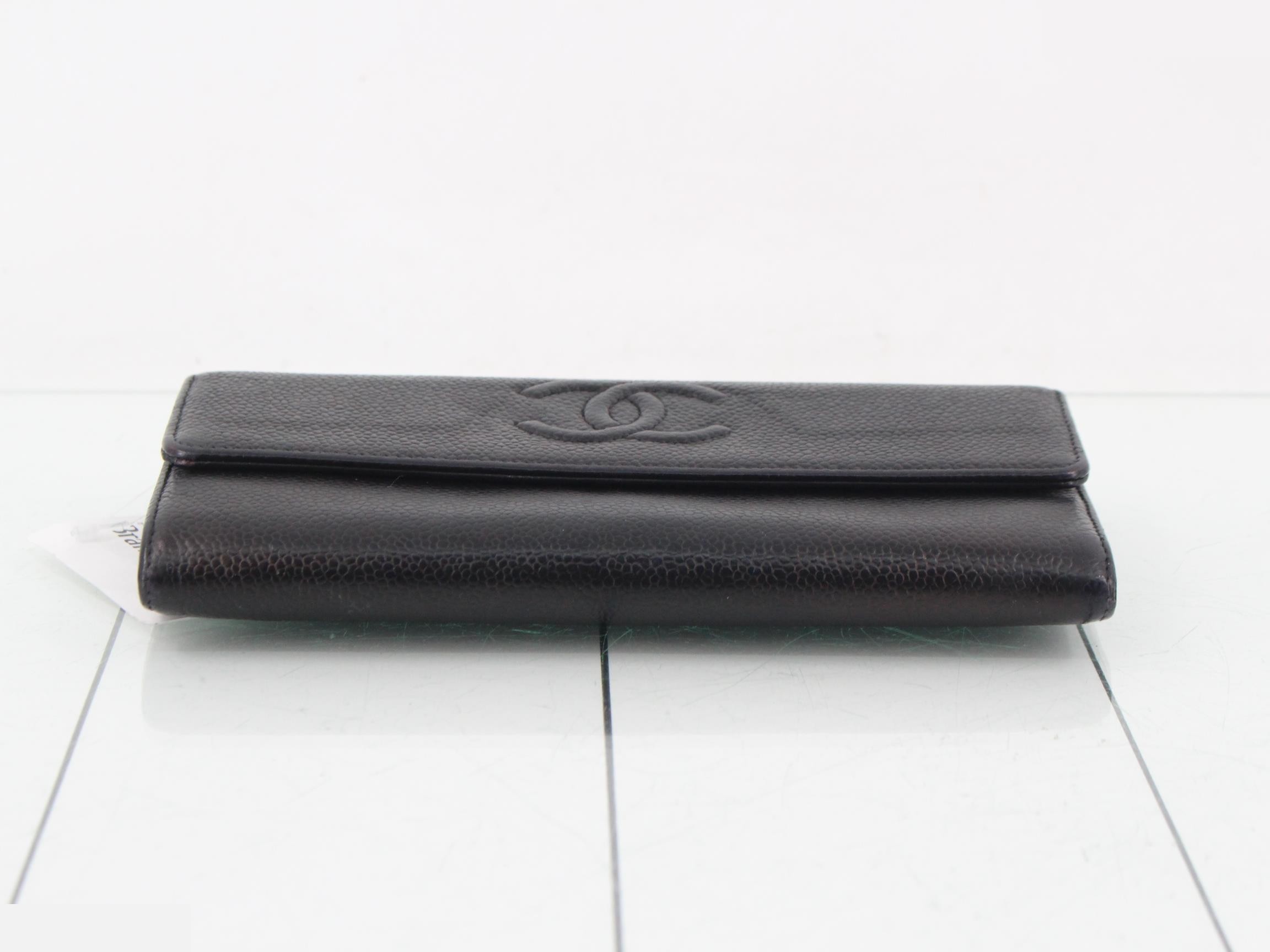 Caviar skin (bags) and wallets — view 3
