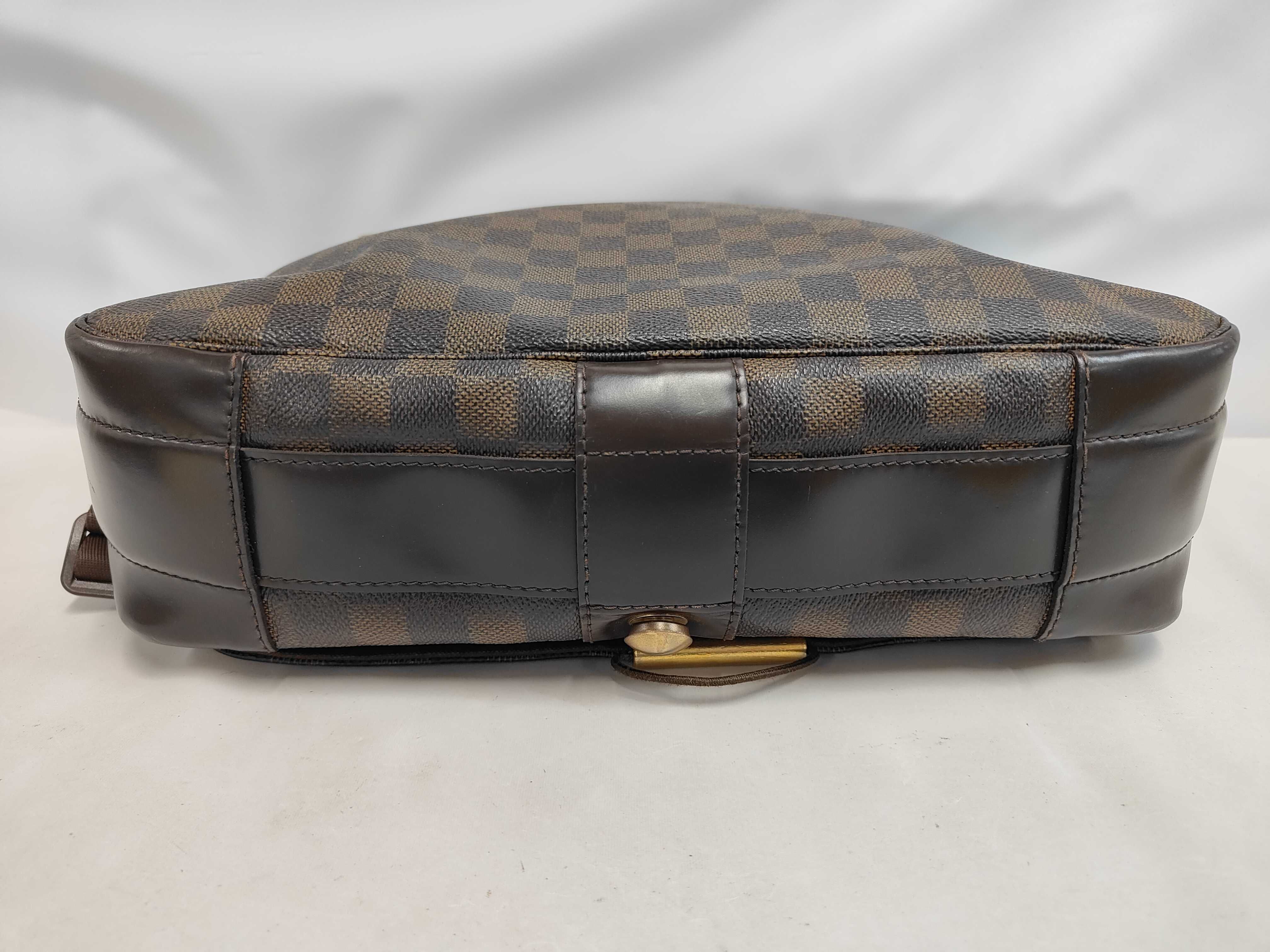 N45258 Bastille Shoulder Bag — view 4