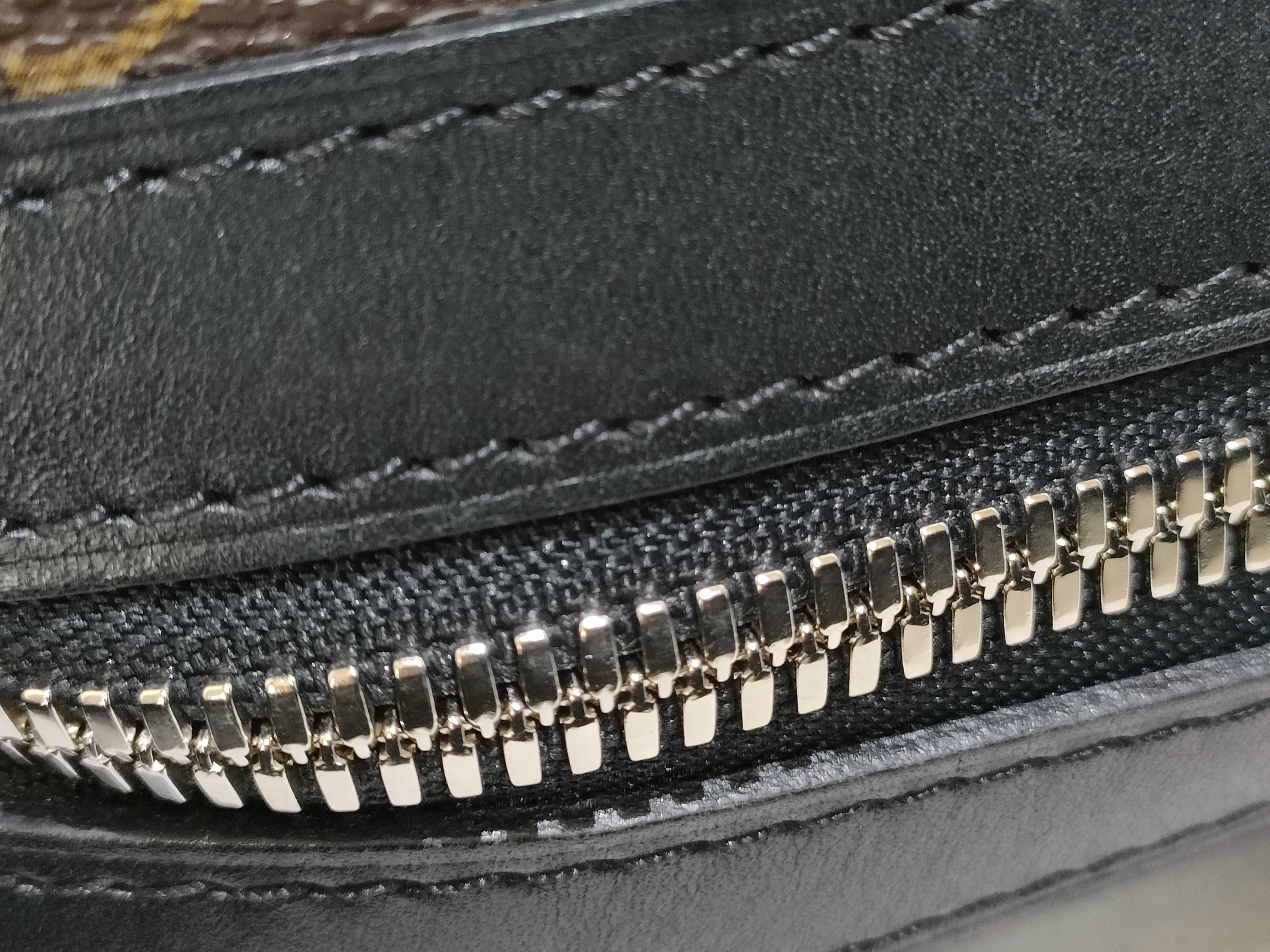 Monogram LV M40635 Monogram Macassar Torres PM NO.SR4104 Shoulder Bag — view 8