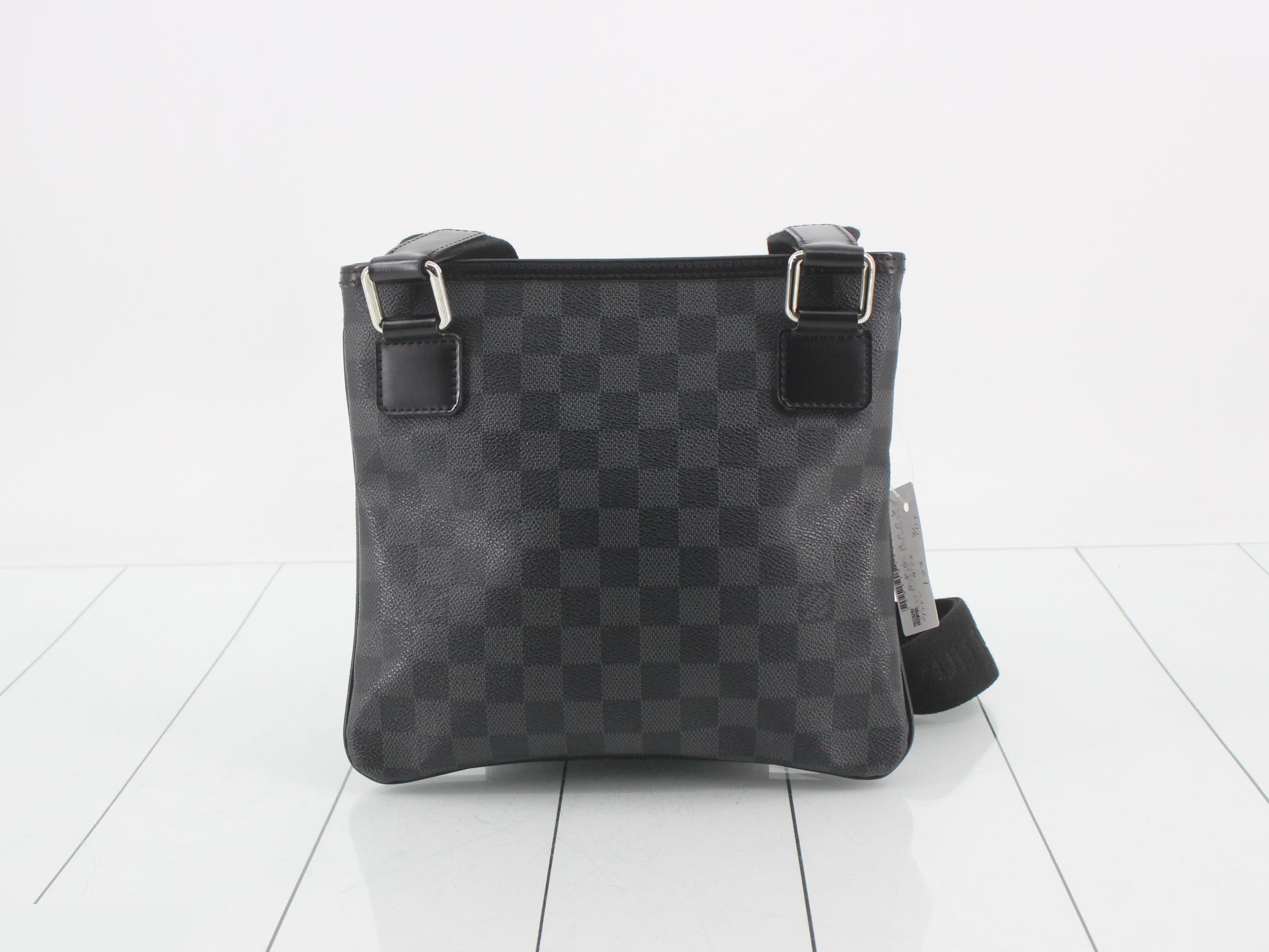Damier Thomas — view 2