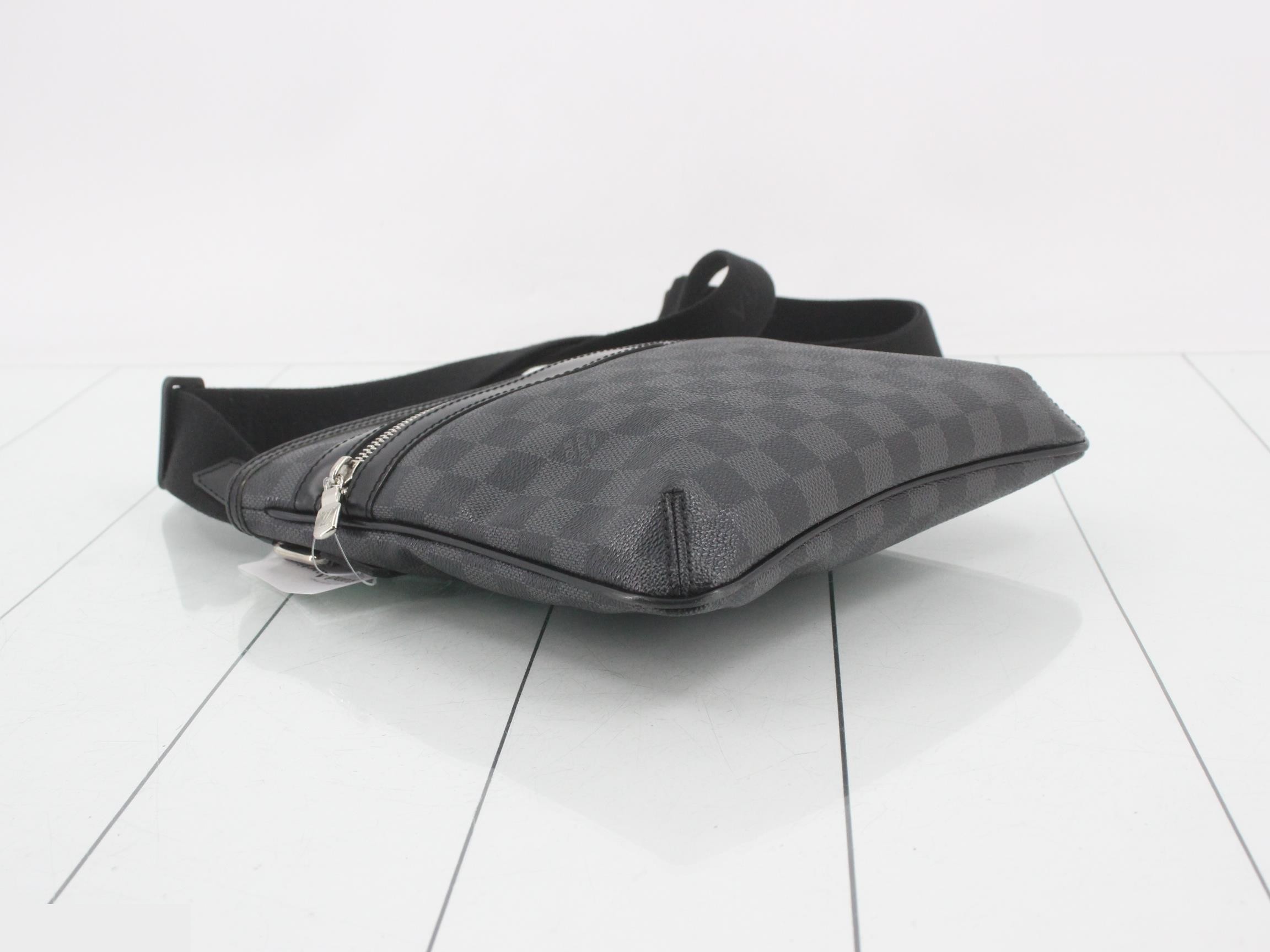 Damier Thomas — view 5
