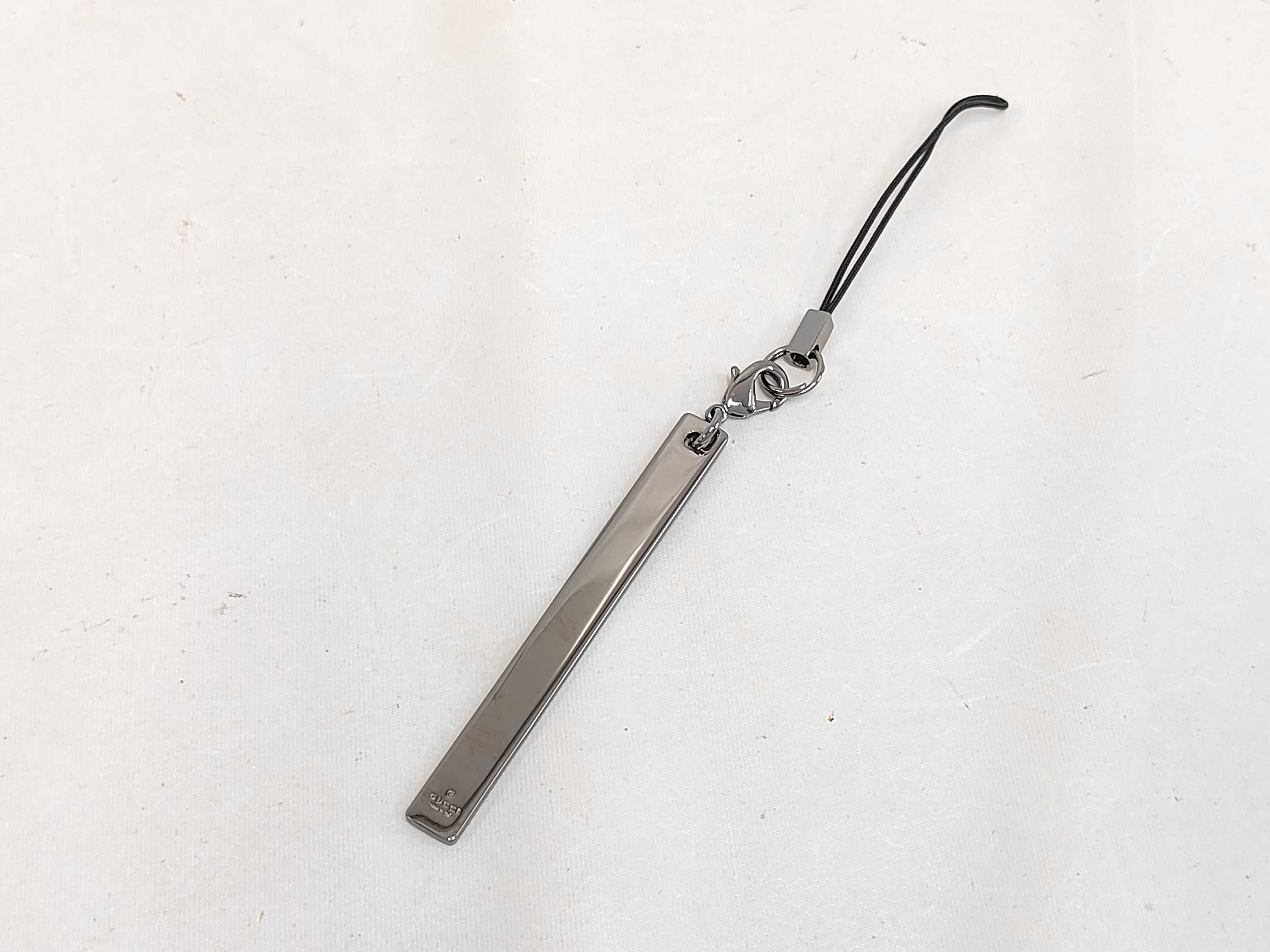 Keychain Plate-shaped Silver Key Case/Keychain — view 2