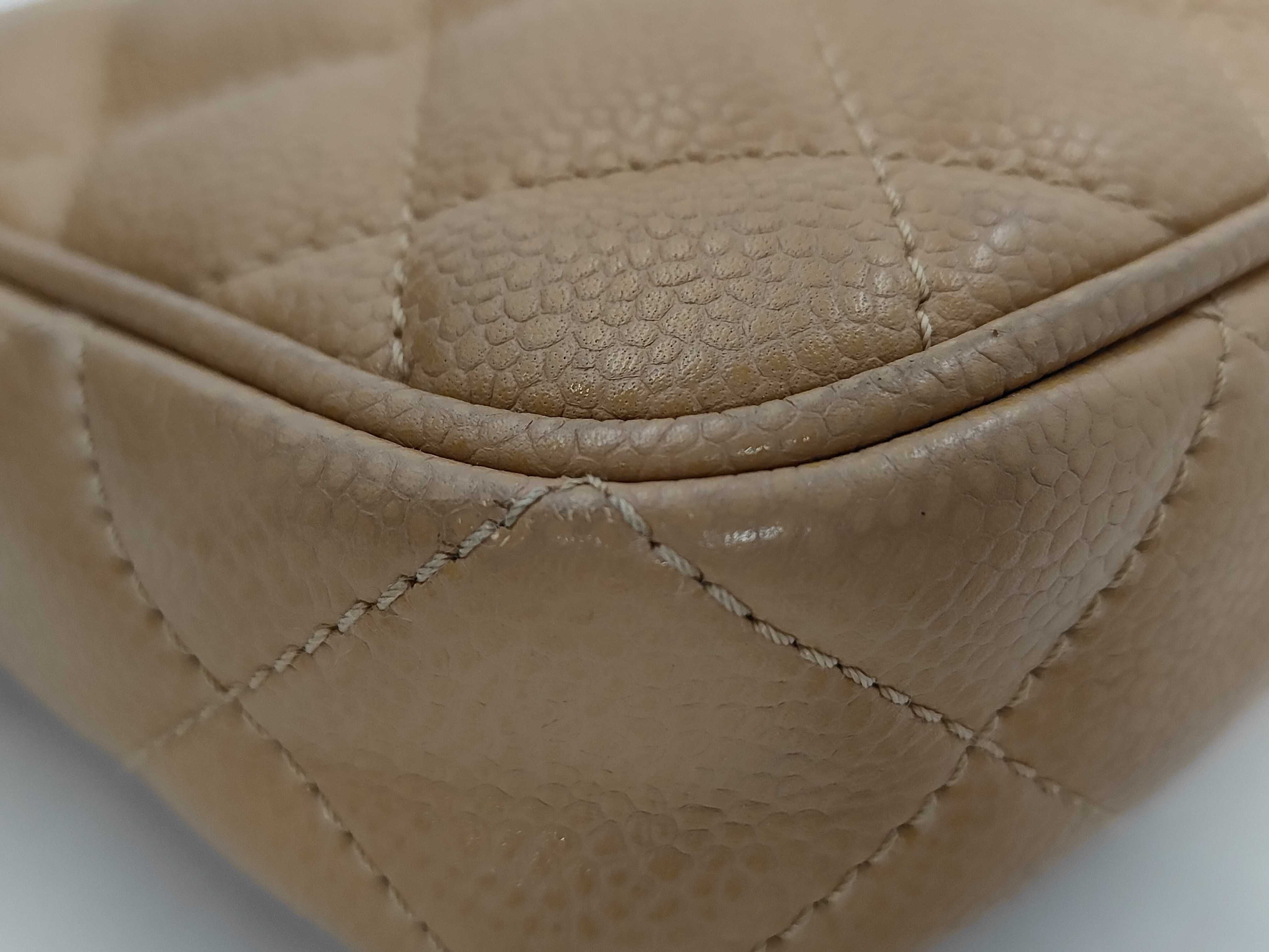 Caviar Chain Shoulder Bag — view 4