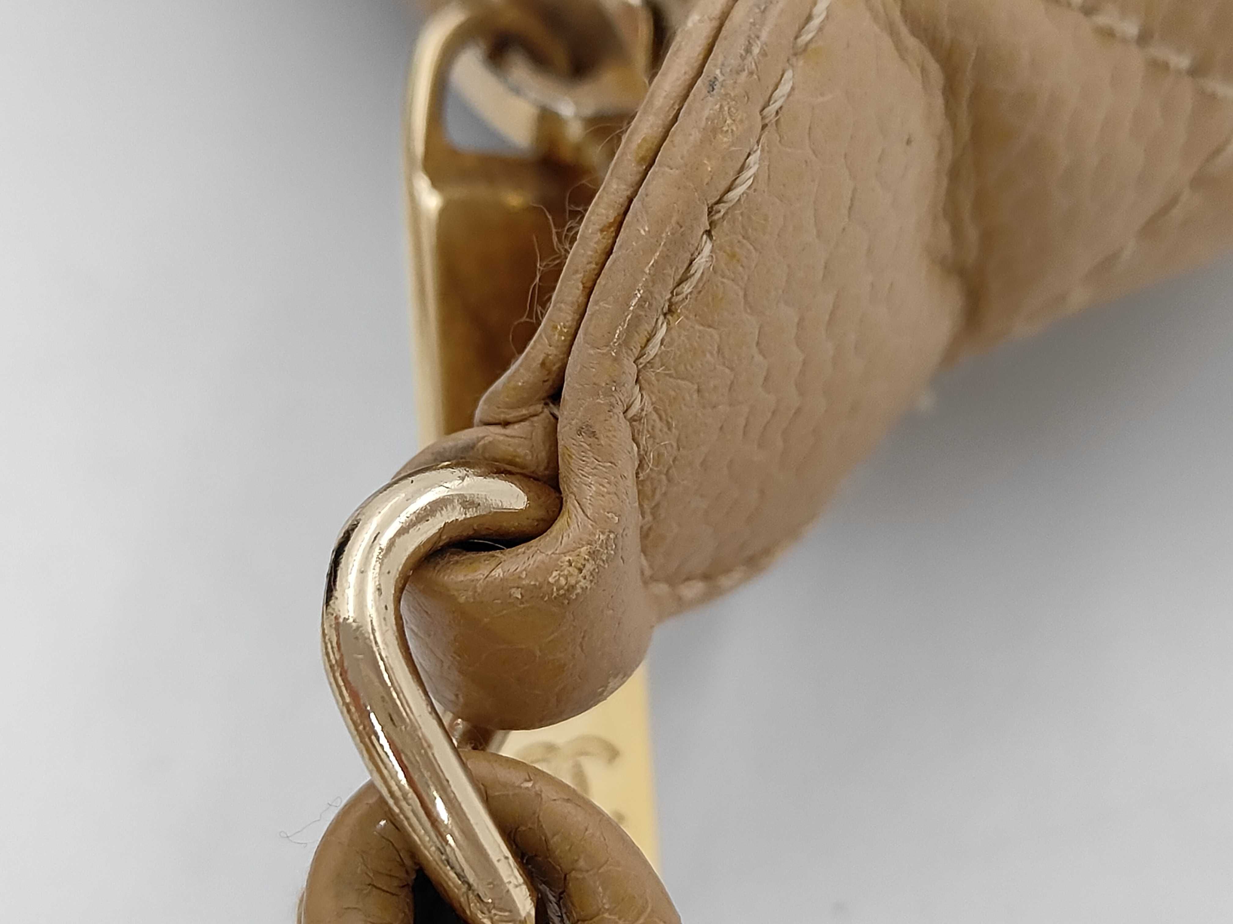Caviar Chain Shoulder Bag — view 6