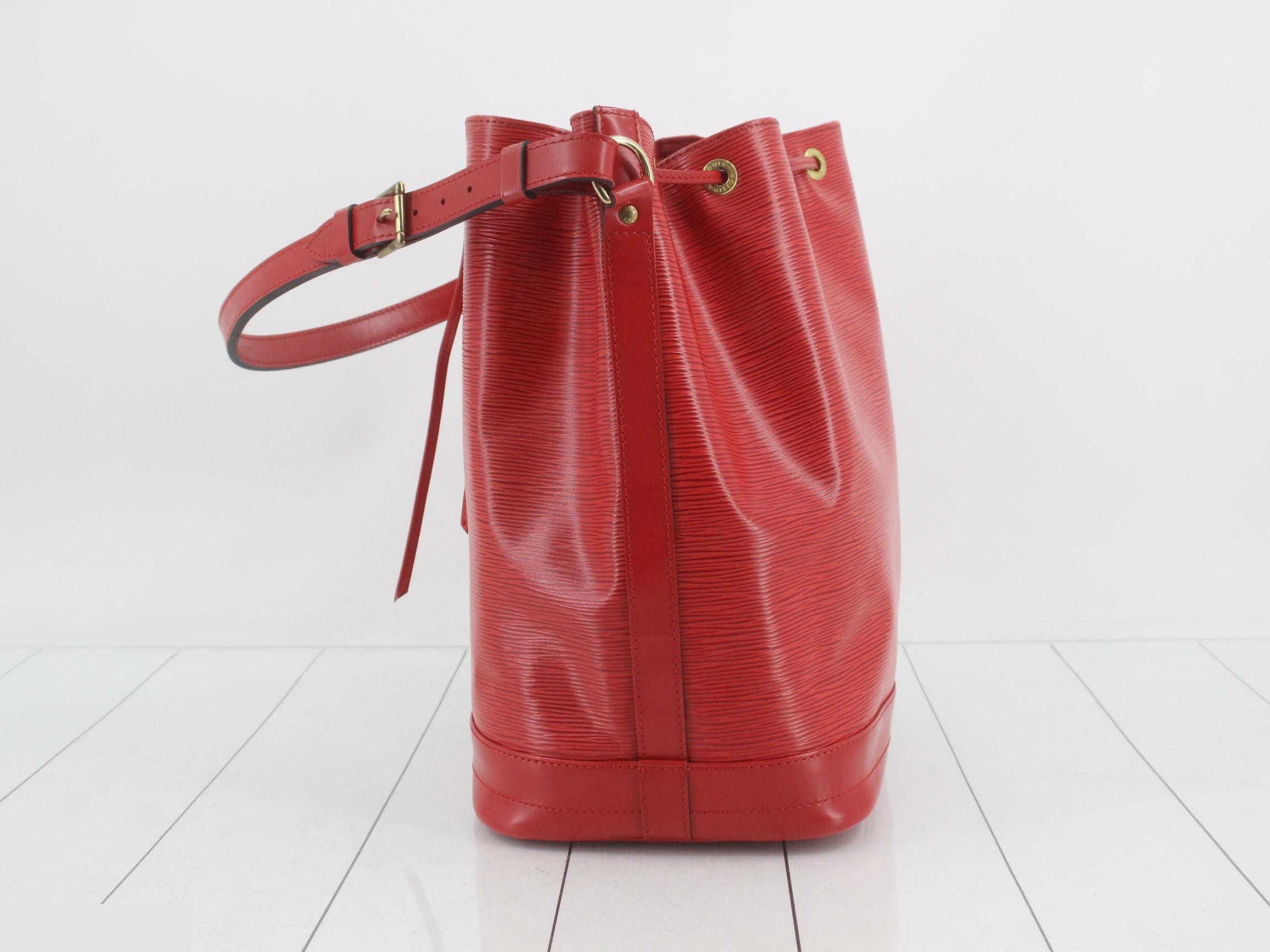 Epi Noe Red Shoulder Bag — view 3