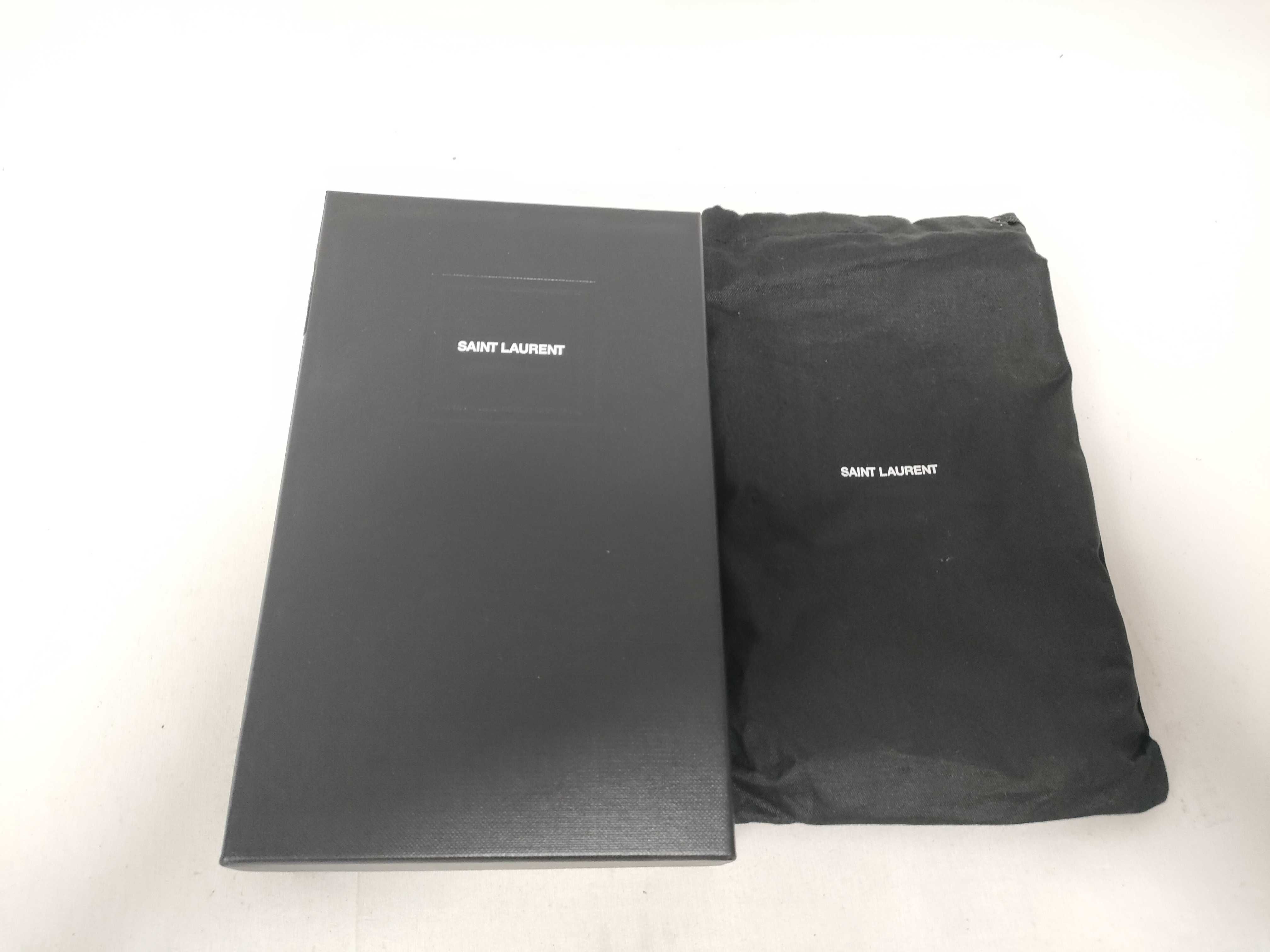 Long Wallet, Flap Closure, Black Caviar Leather — view 15
