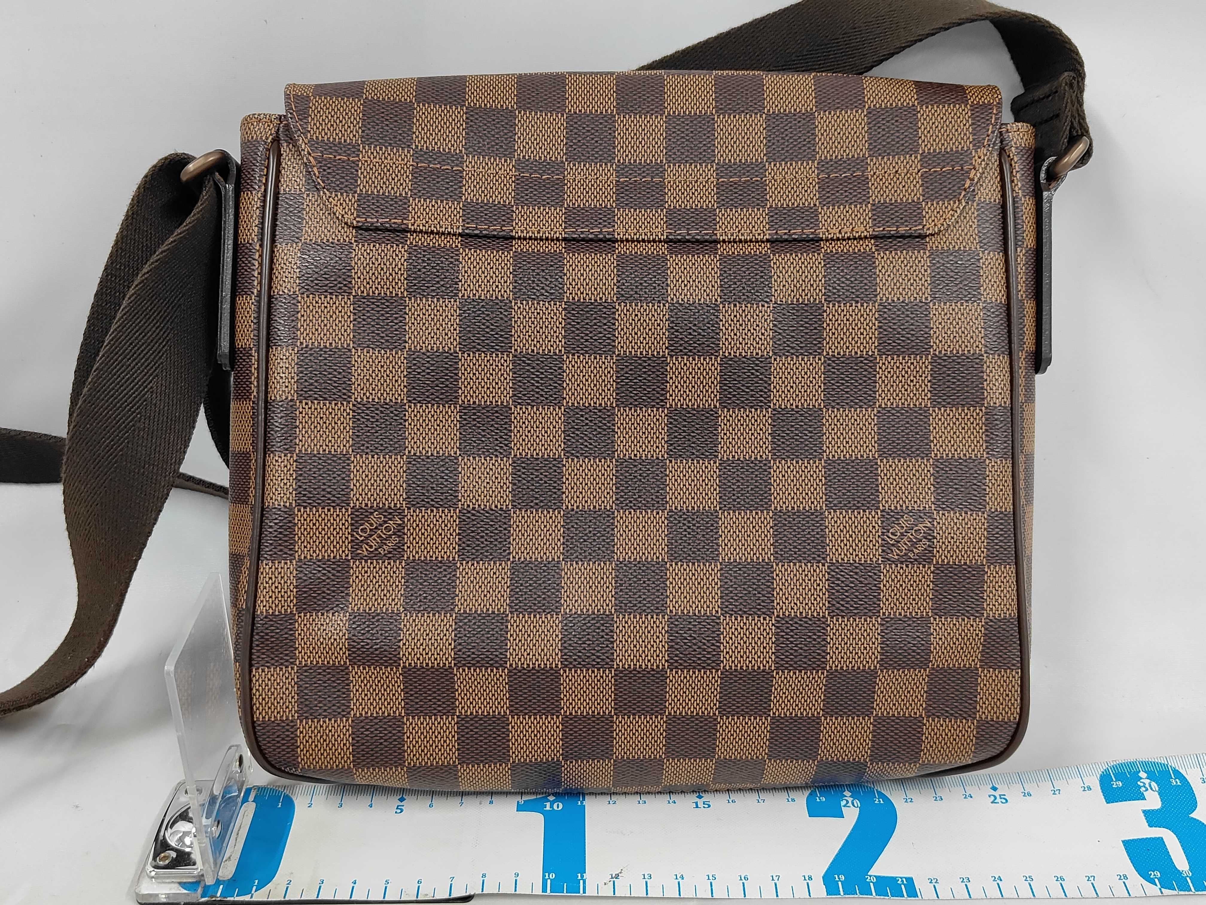 Damier District PM Shoulder Bag — view 2