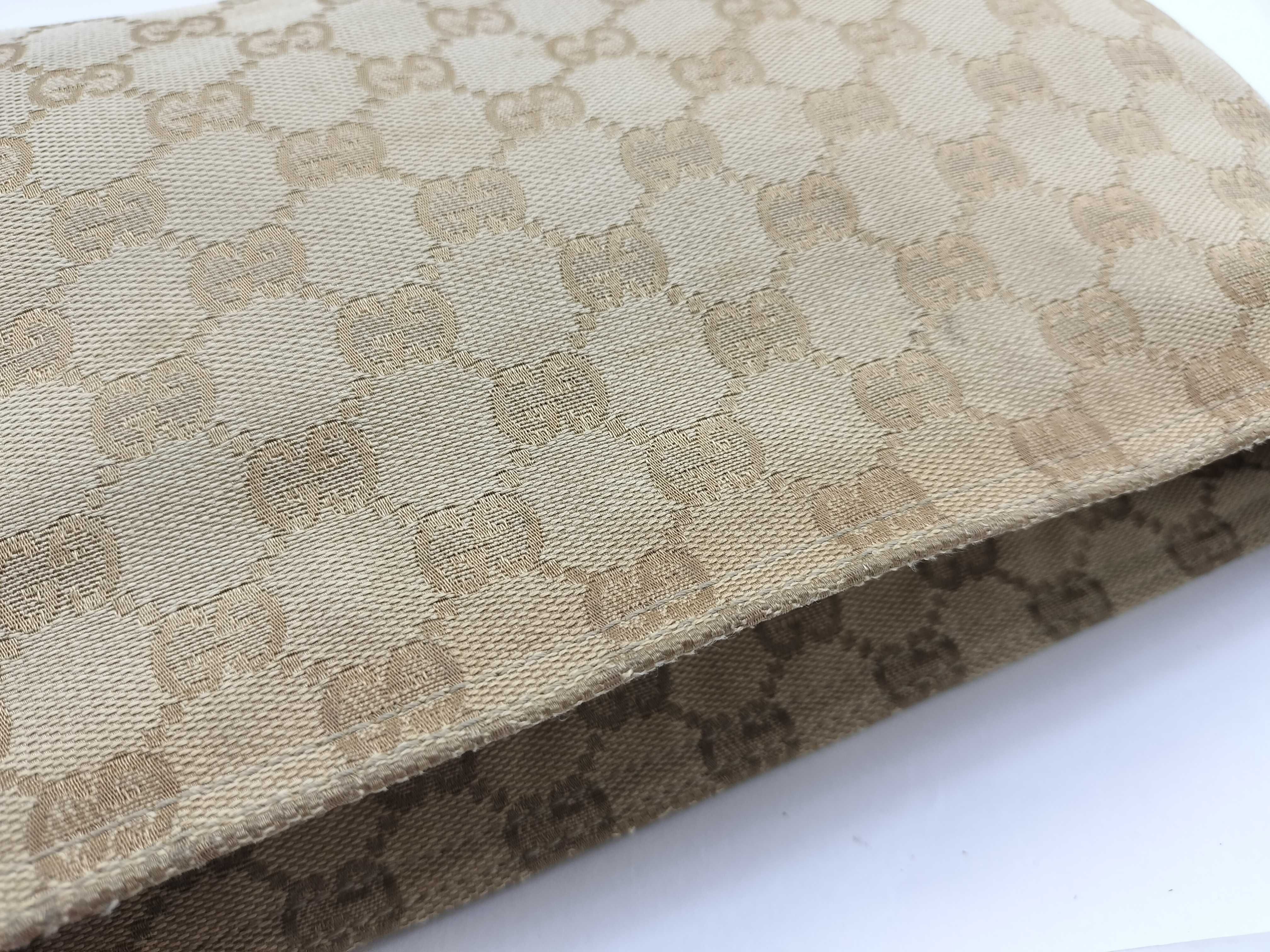 GG Canvas Shoulder Bag — view 13