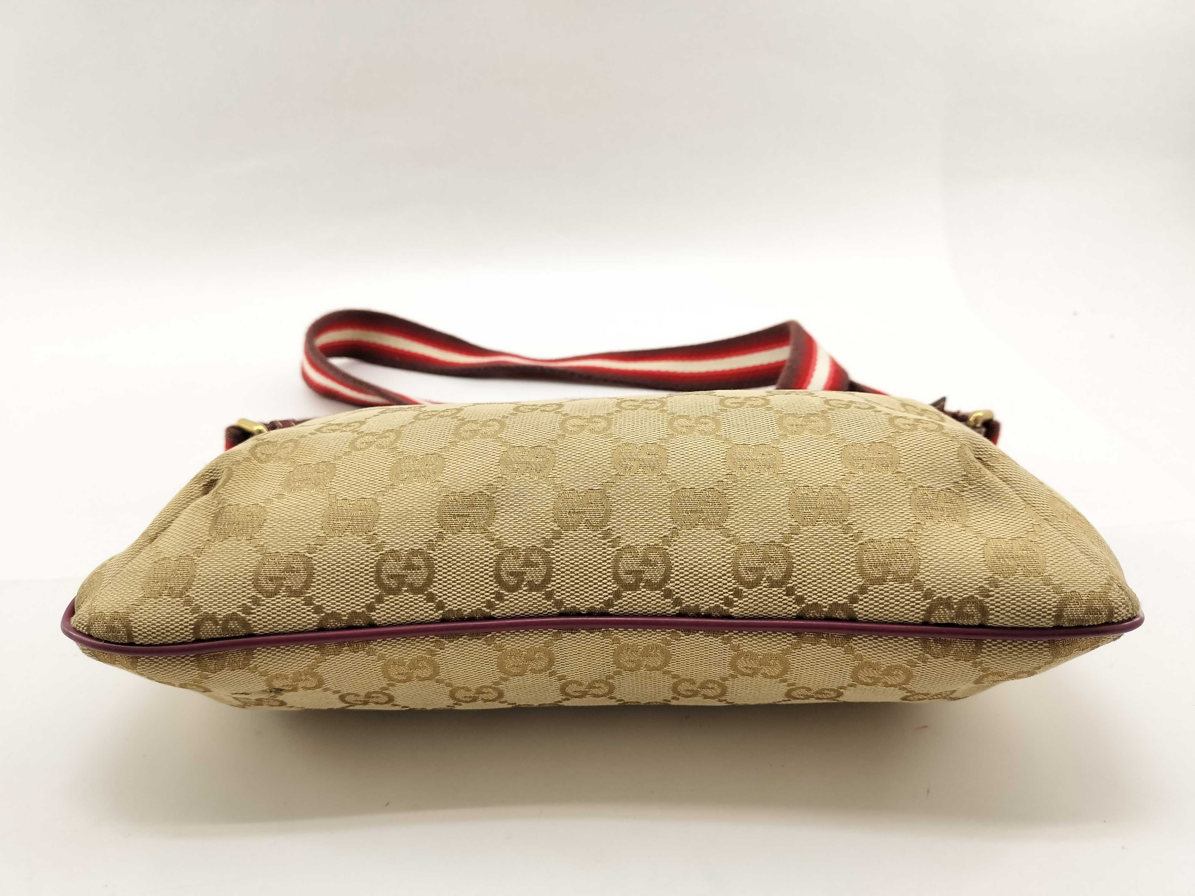 GG Canvas Shoulder Bag — view 3