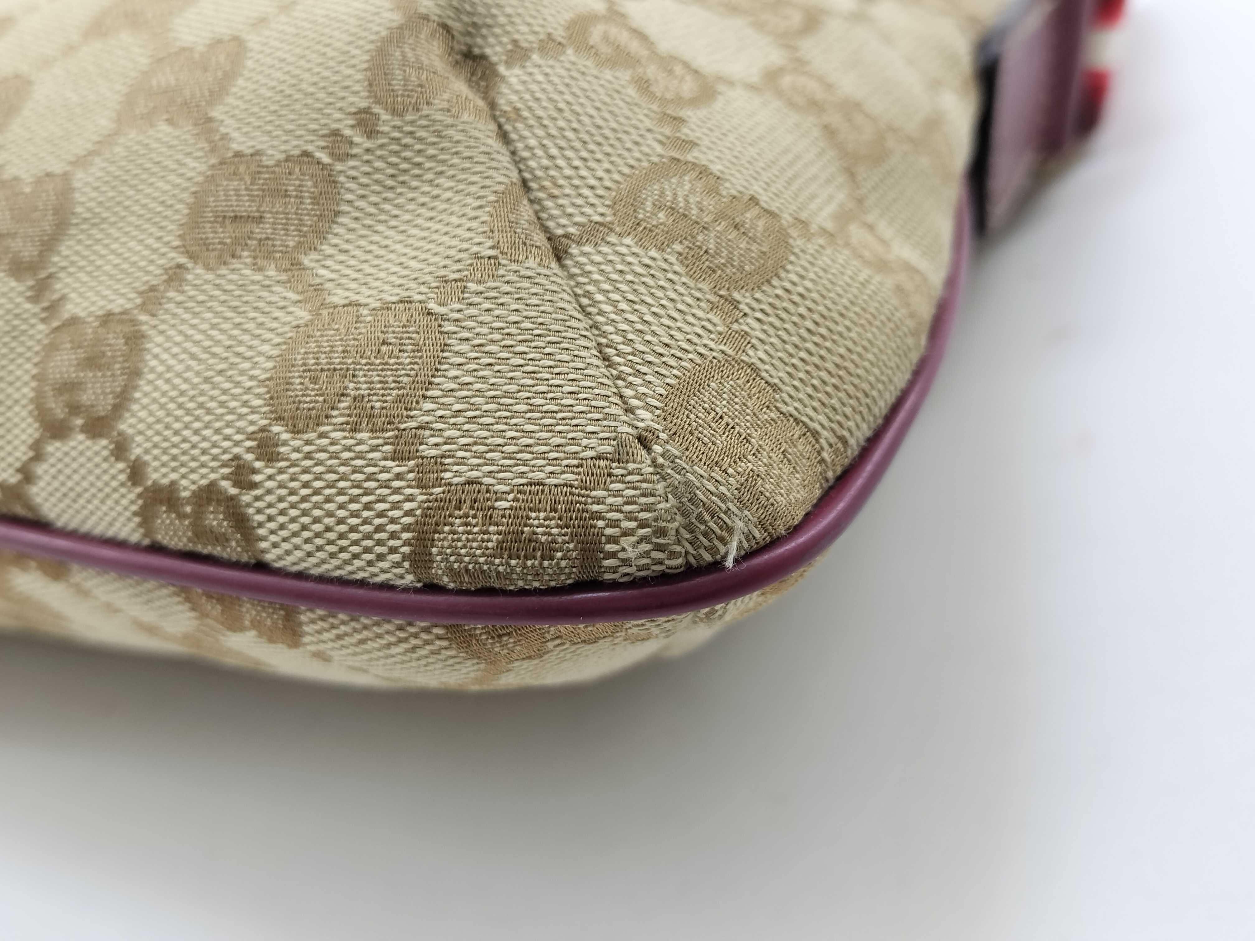 GG Canvas Shoulder Bag — view 4
