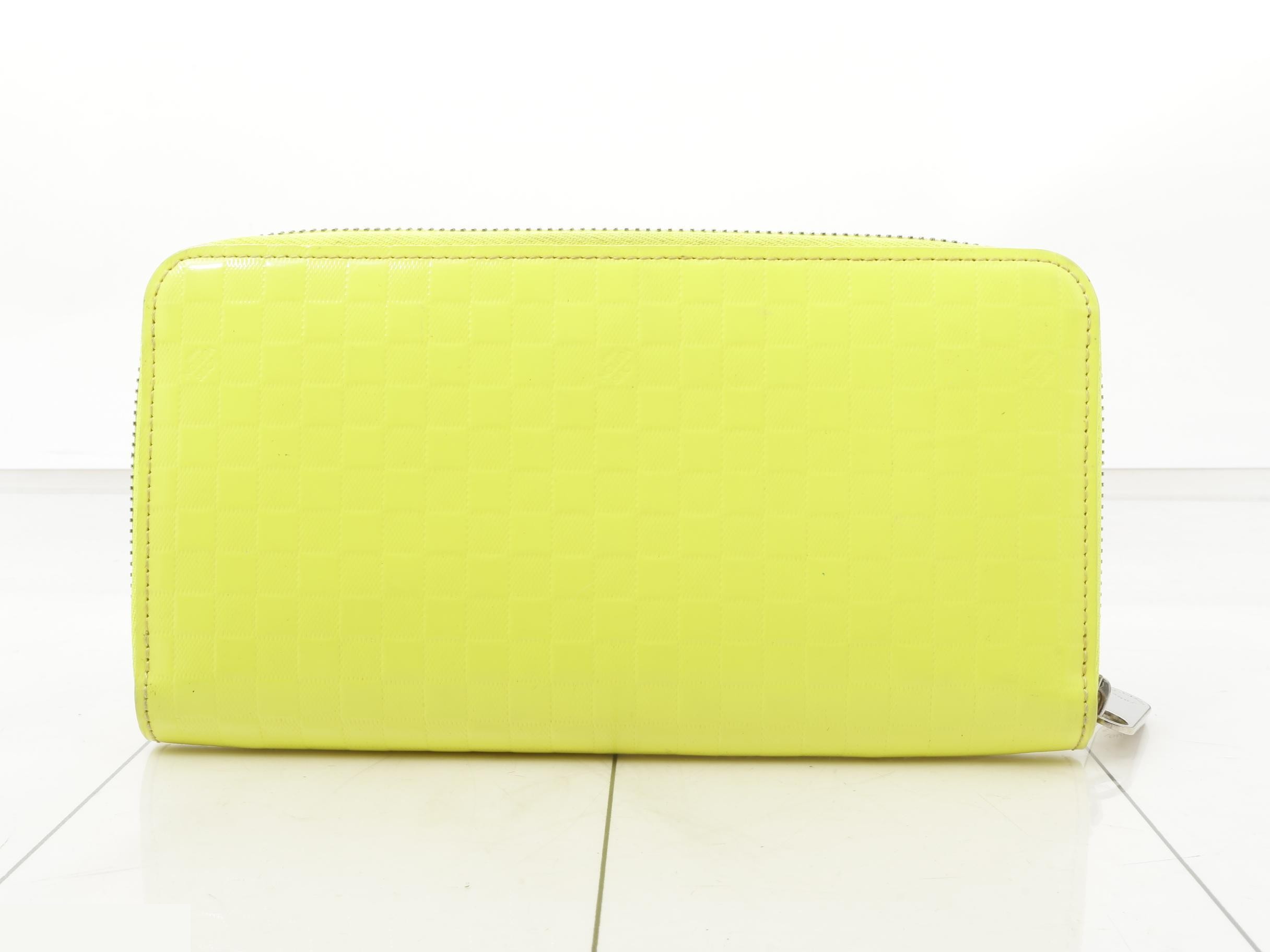 Damier Facette Zippy Wallet Jaune Round Zipper Long Wallet — view 2