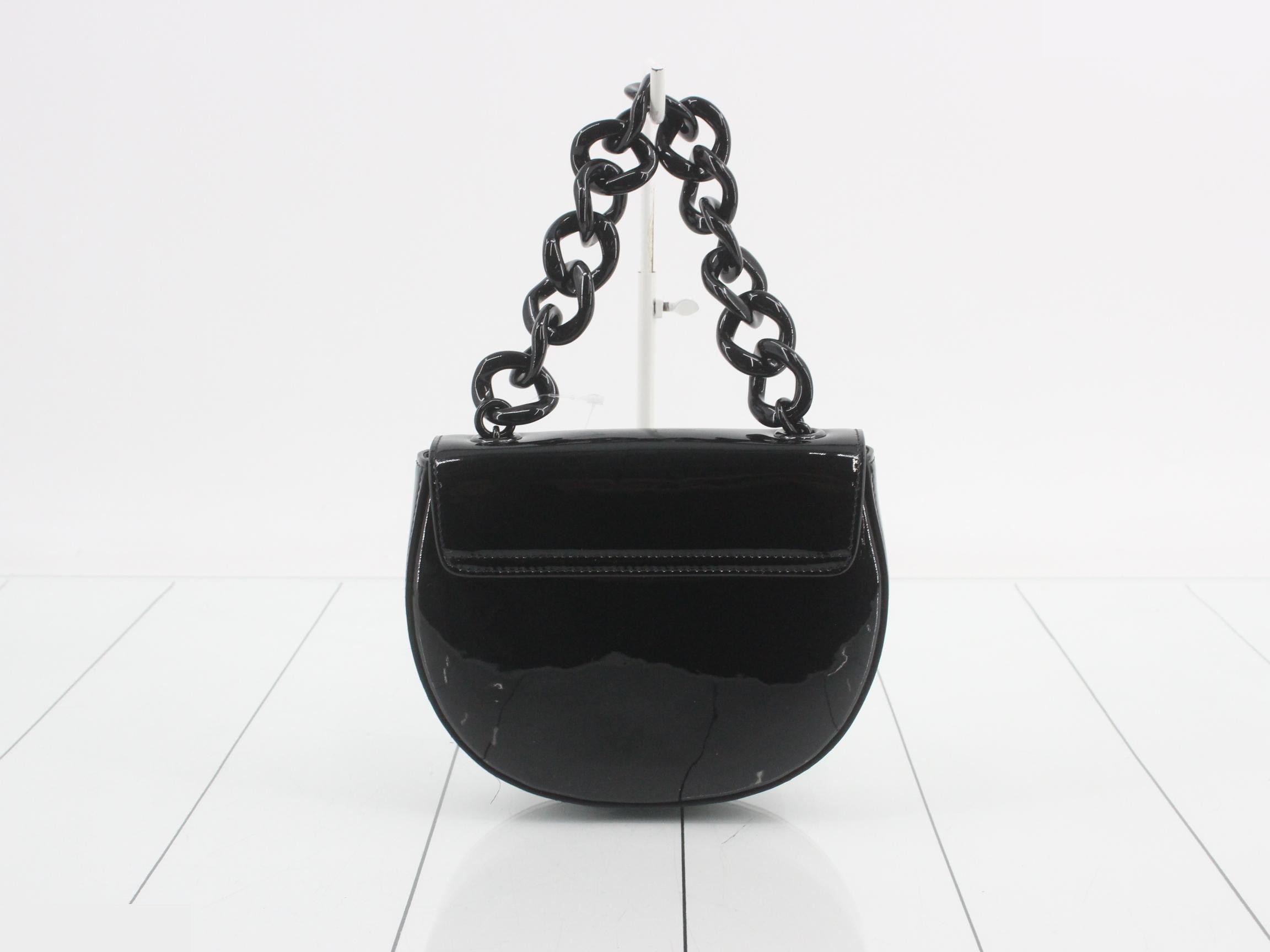 Smallbuzas Marie — view 2