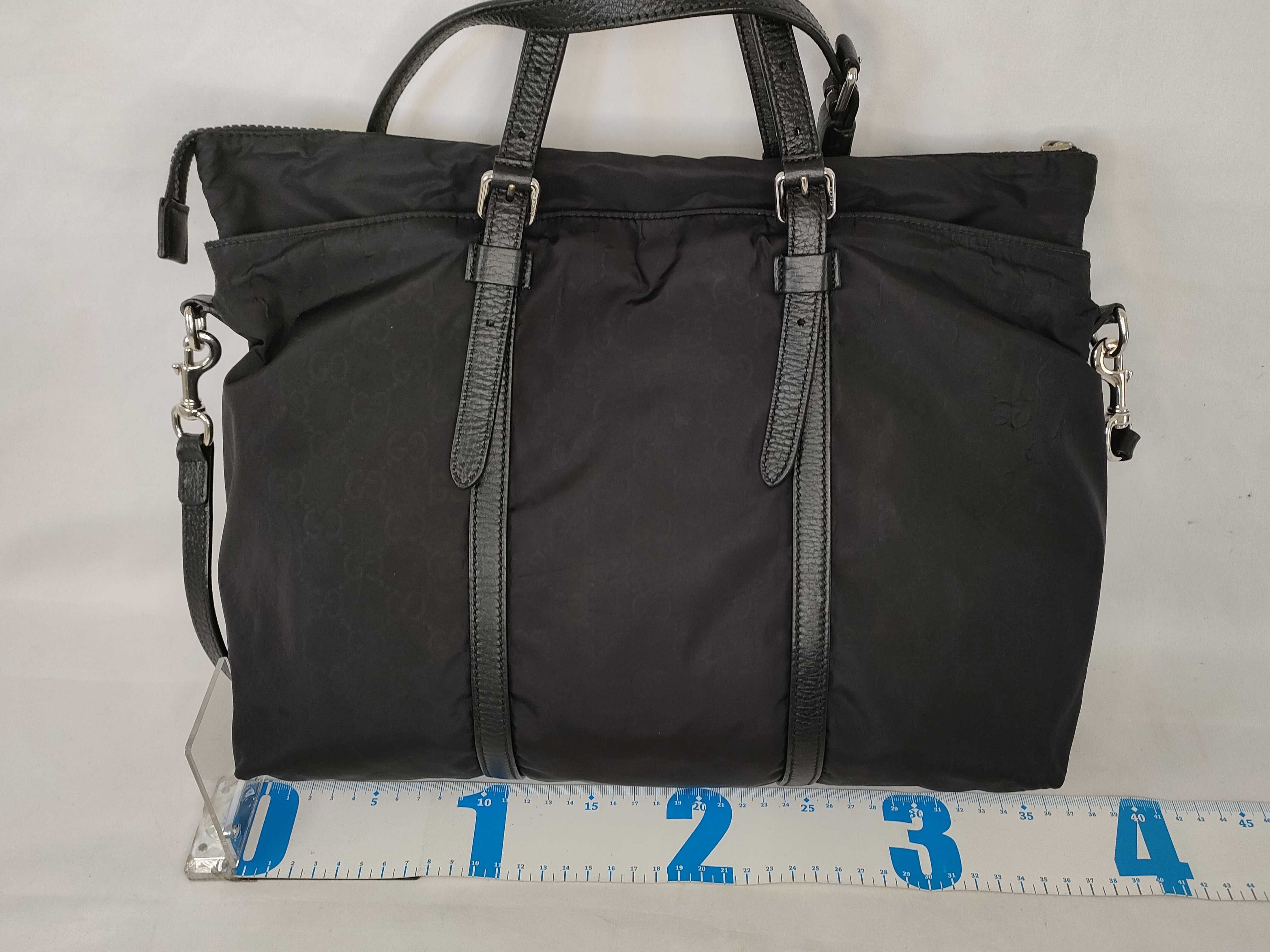 GG Gucci GG Nylon Leather Tote Bag Shoulder Bag Black Serial Tote Bag — view 2