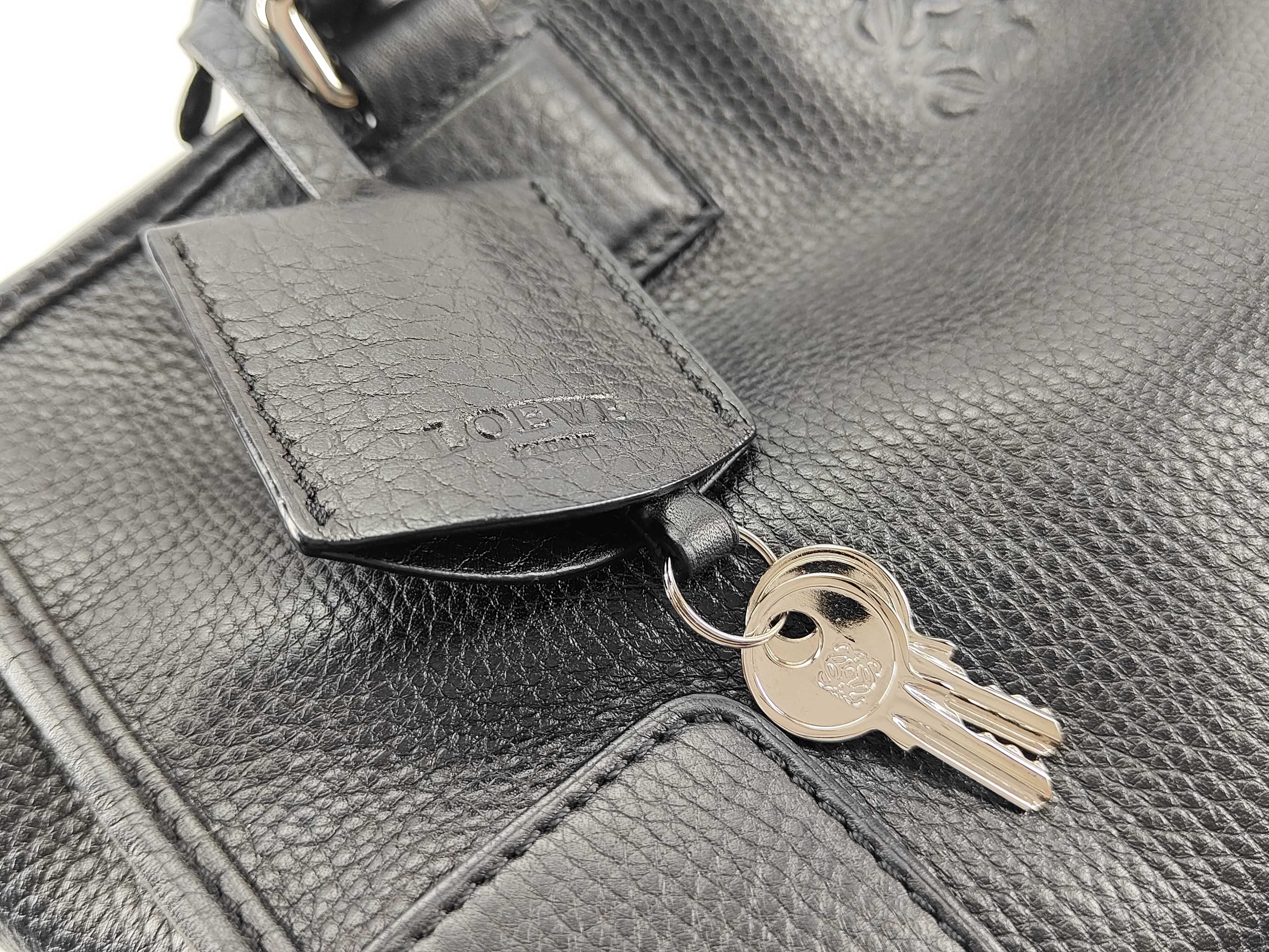 Amazona 28 Leather Handbag, Black Boston Bag — view 11