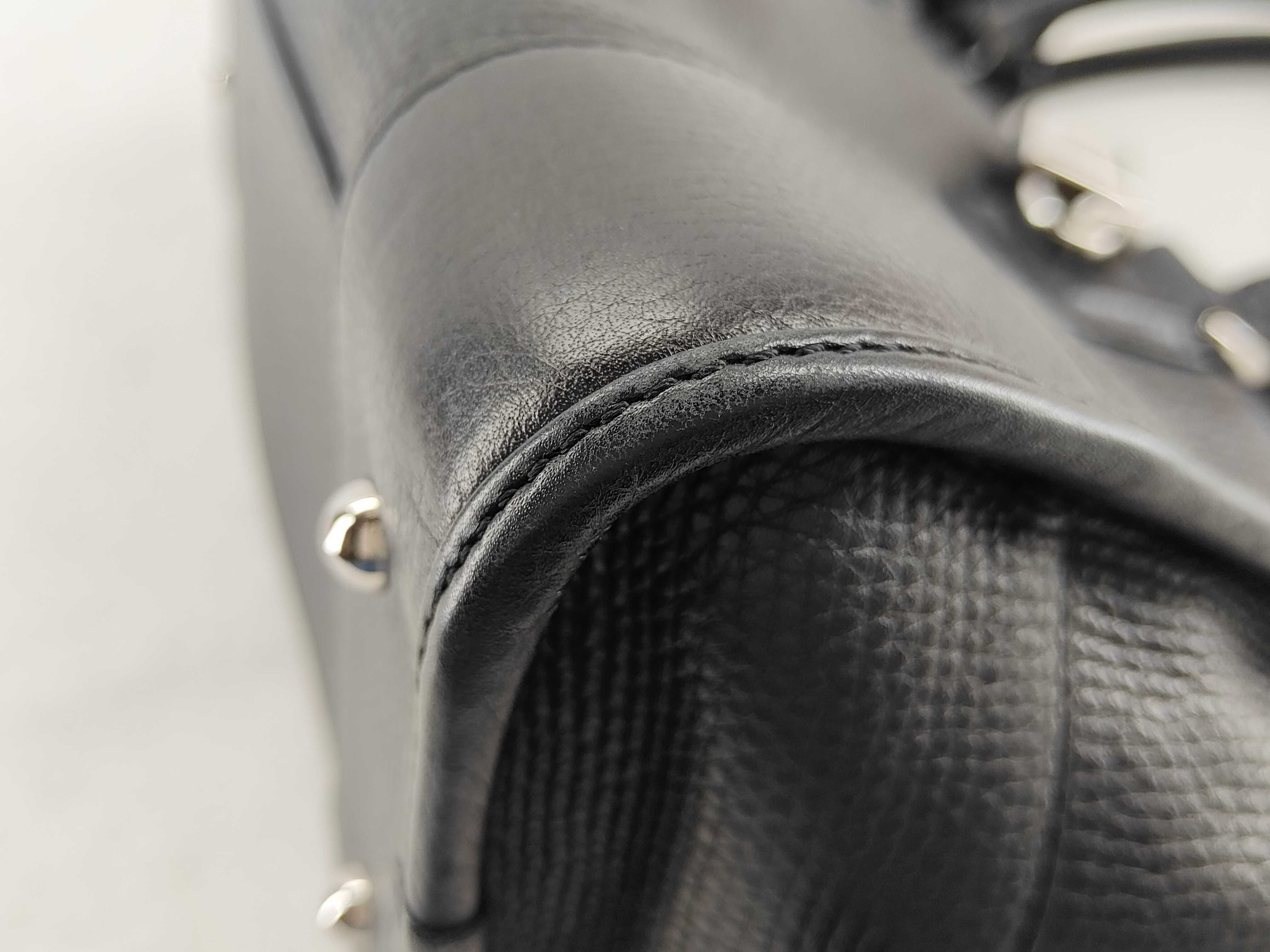 Amazona 28 Leather Handbag, Black Boston Bag — view 7