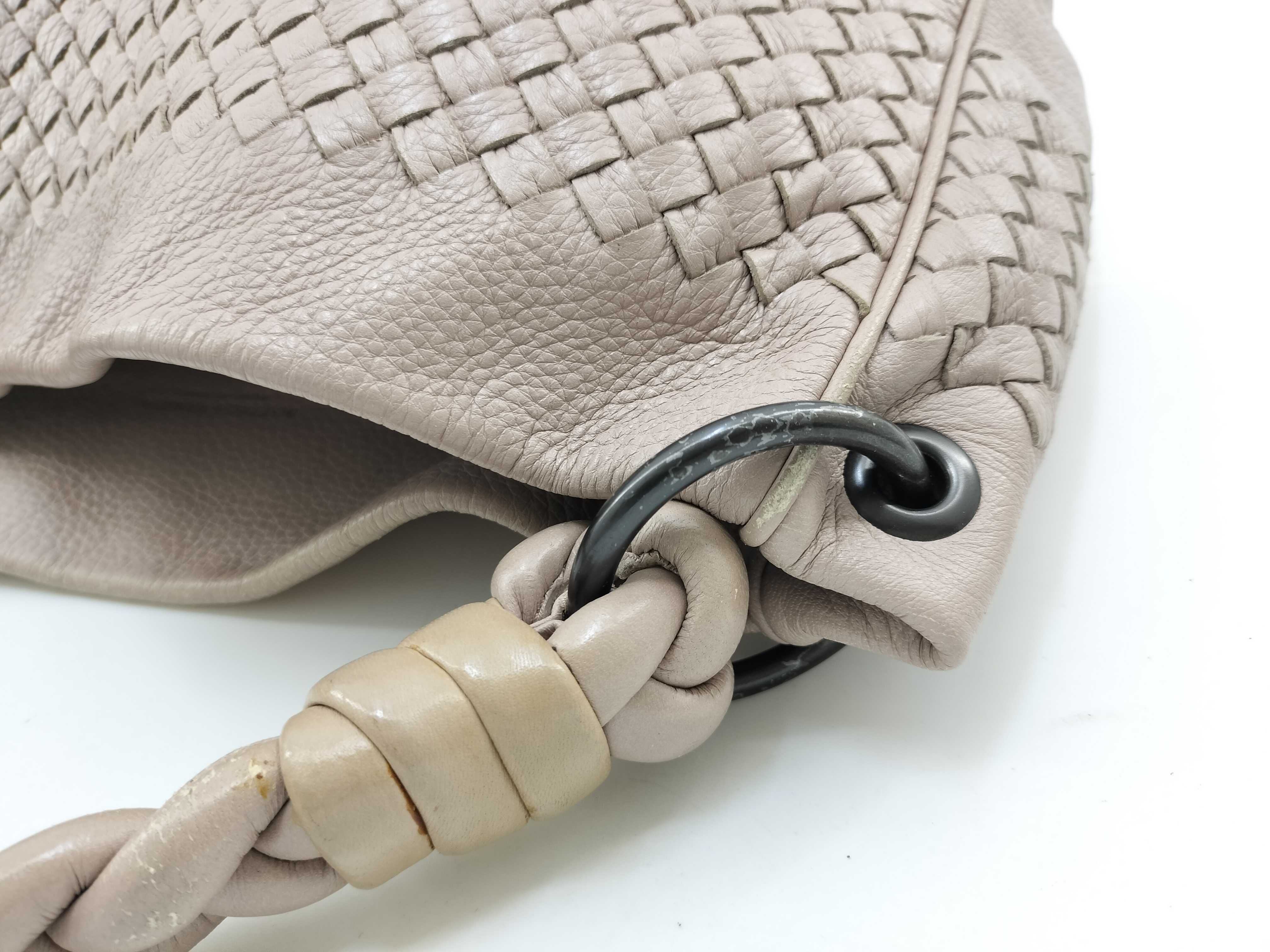 Intrecciato Bottega Veneta Intrecciato One-Shoulder Bag — view 8
