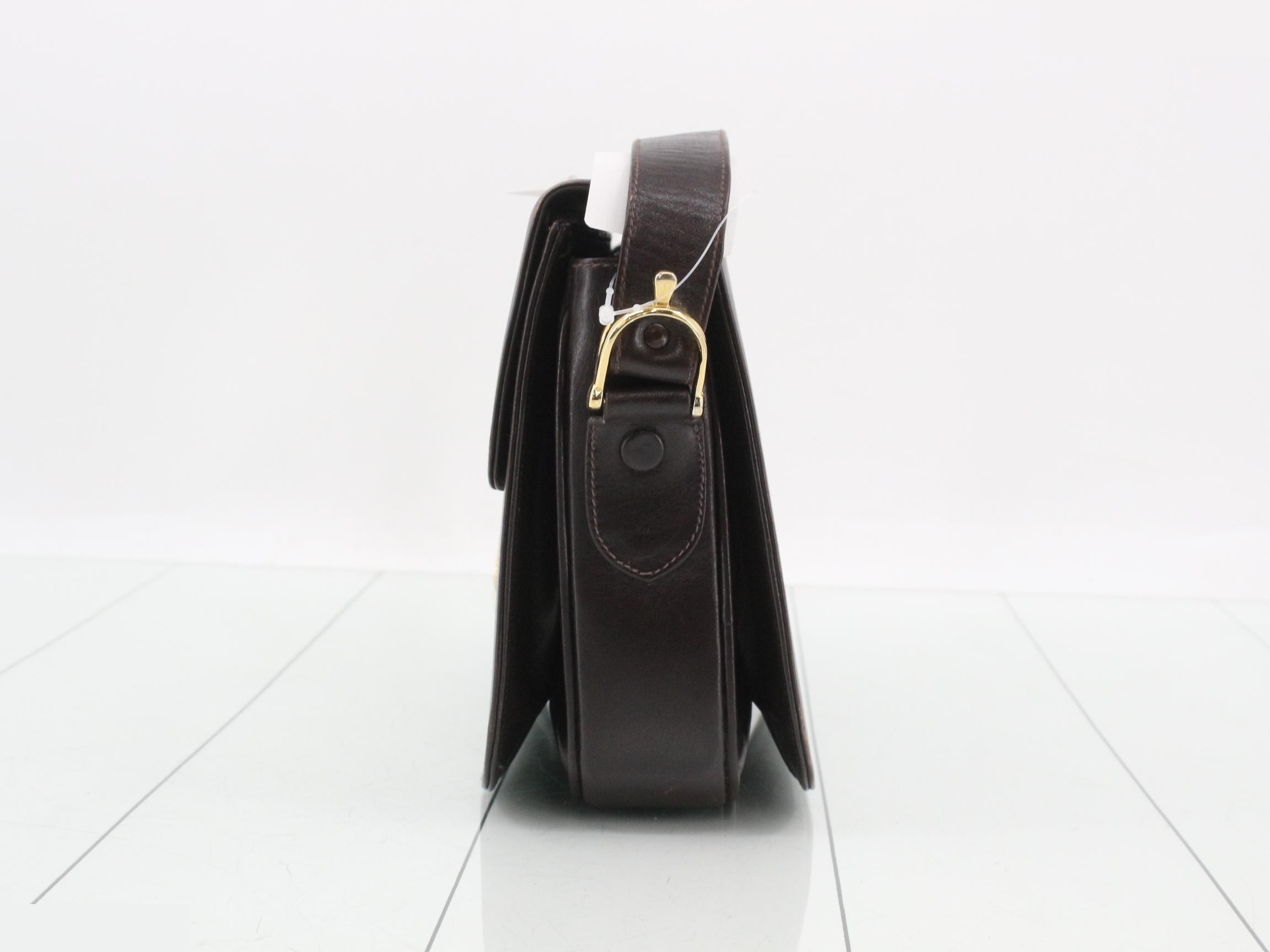 Leather shoulder bag with carriage hardware, dark brown. — view 3