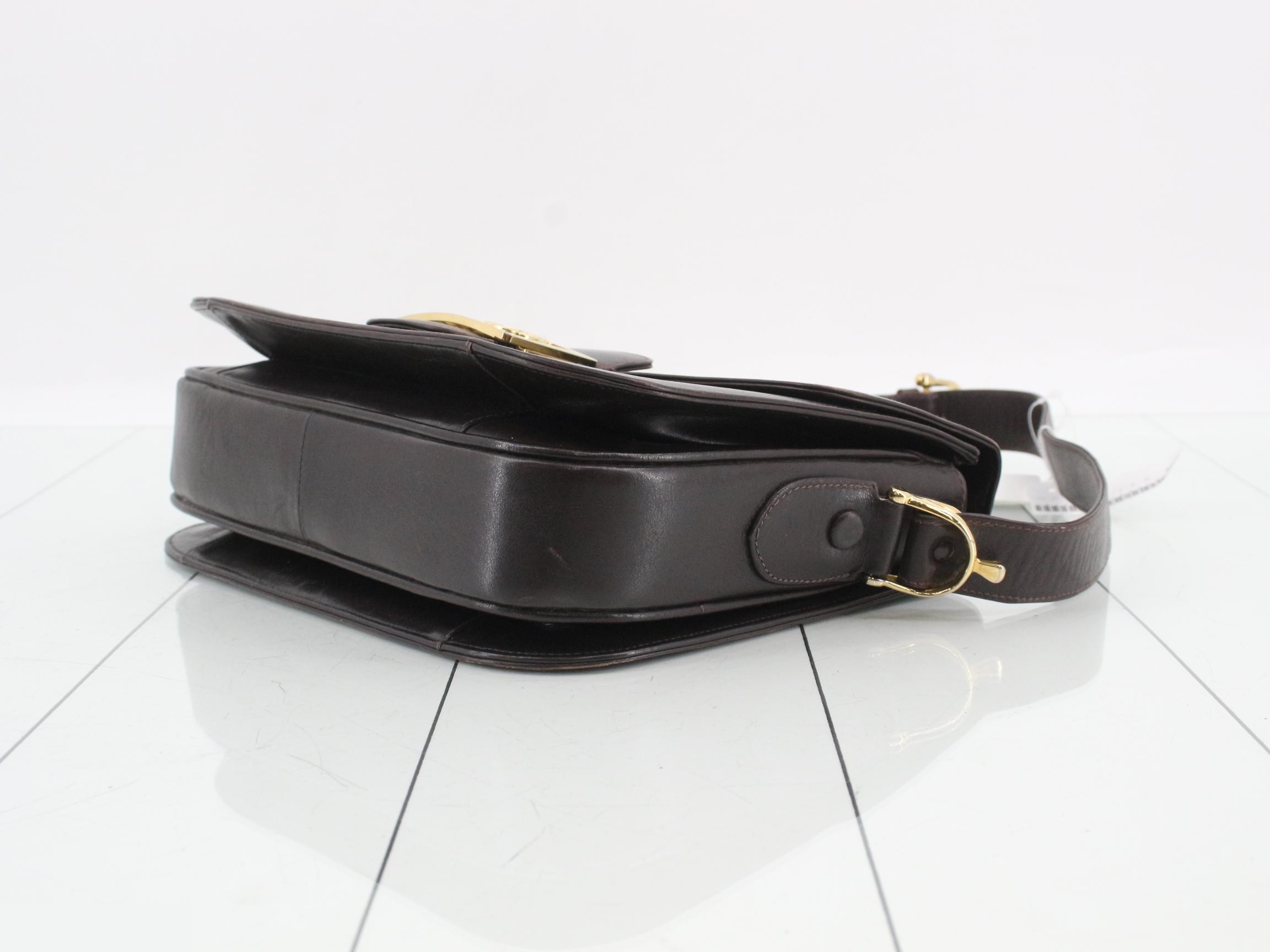 Leather shoulder bag with carriage hardware, dark brown. — view 6