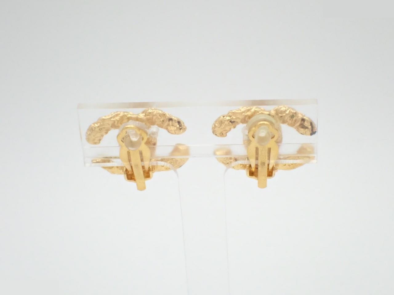 Coco Mark Gold Earrings 93A — view 2
